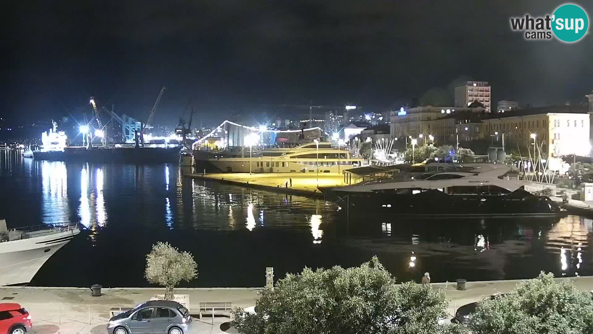 Riva in Marina v Reki – Spletna kamera v živo Hrvaška