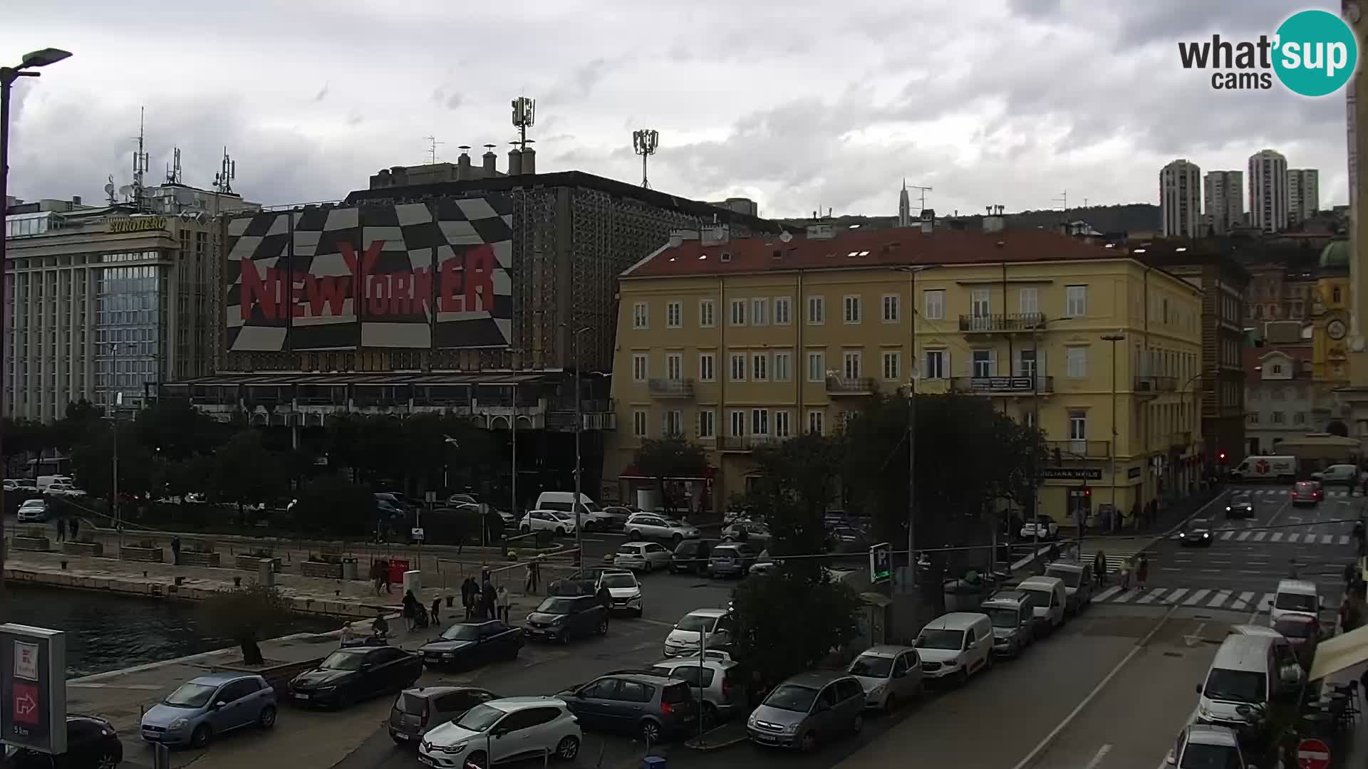 Riva in Marina v Reki – Spletna kamera v živo Hrvaška