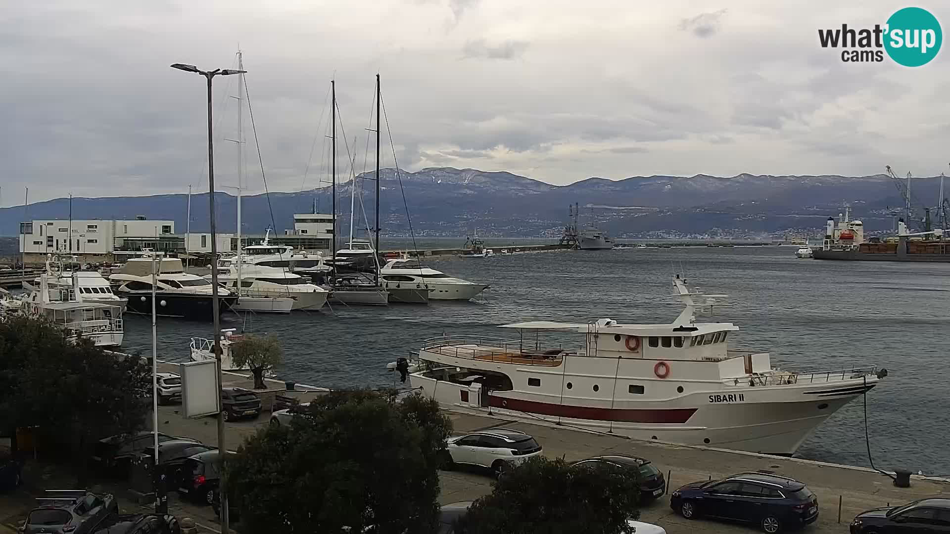 Riva in Marina v Reki – Spletna kamera v živo Hrvaška