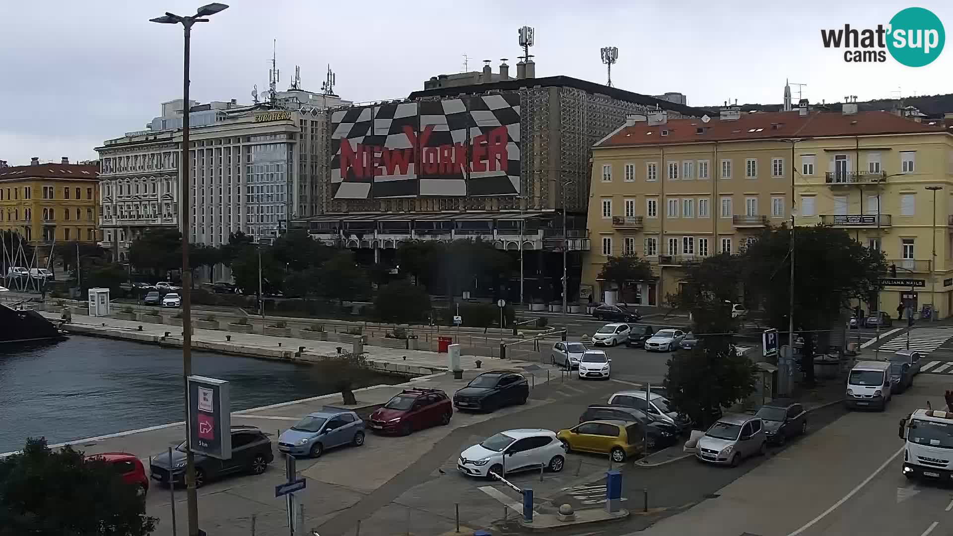 Riva in Marina v Reki – Spletna kamera v živo Hrvaška