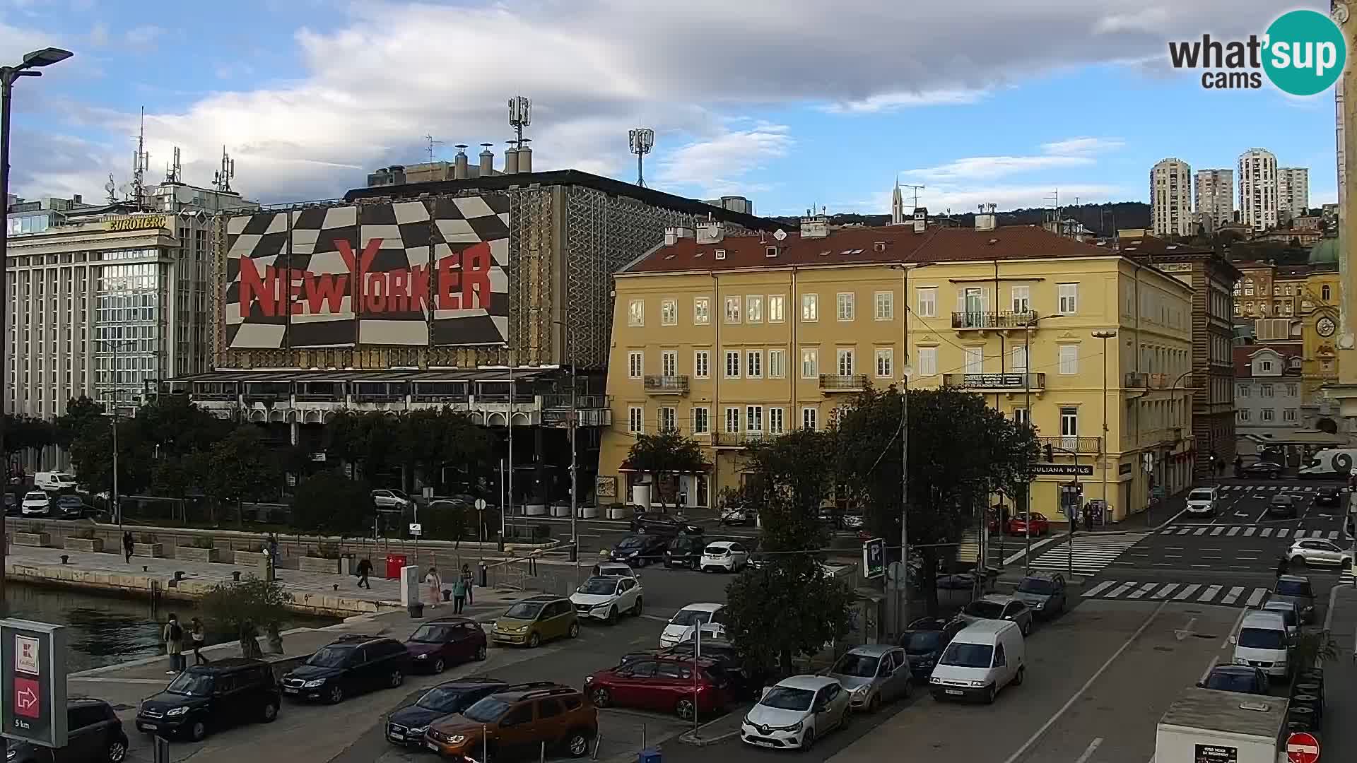 Riva in Marina v Reki – Spletna kamera v živo Hrvaška