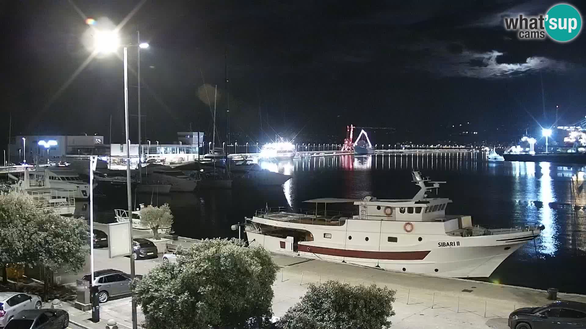 Riva in Marina v Reki – Spletna kamera v živo Hrvaška