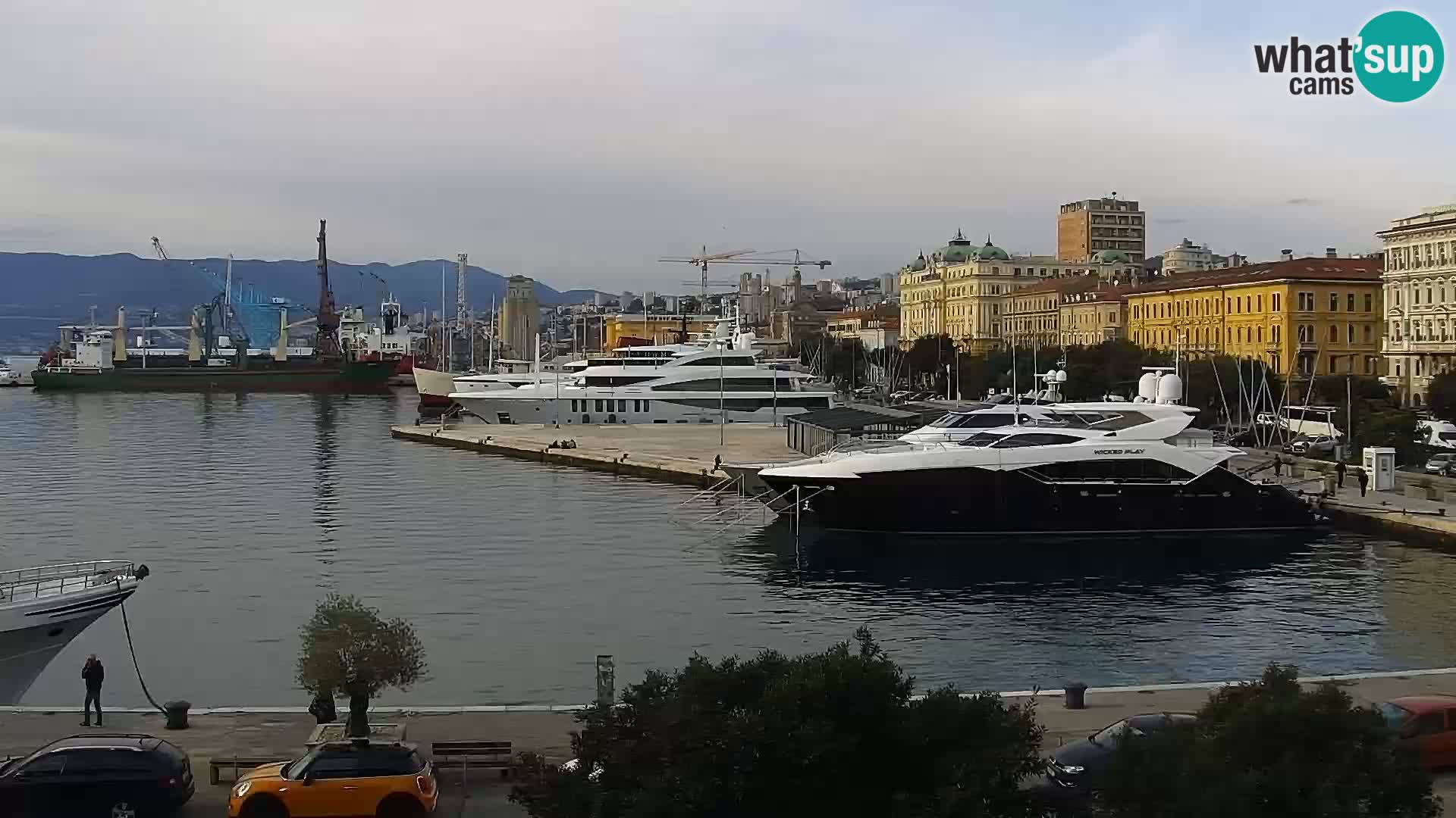 La Riva y Marina en Rijeka – Webcam en vivo Croacia