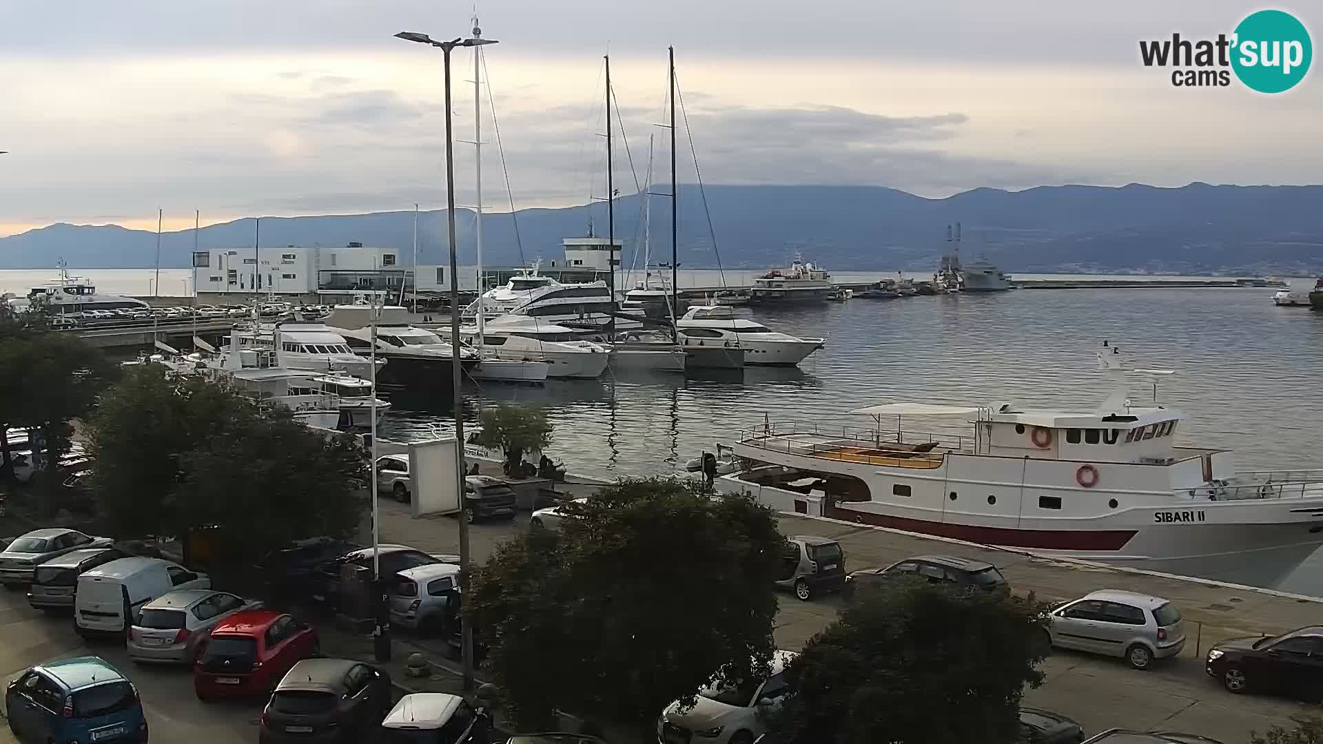 Riva i Marina u Rijeci – Web kamera uživo u Hrvatskoj