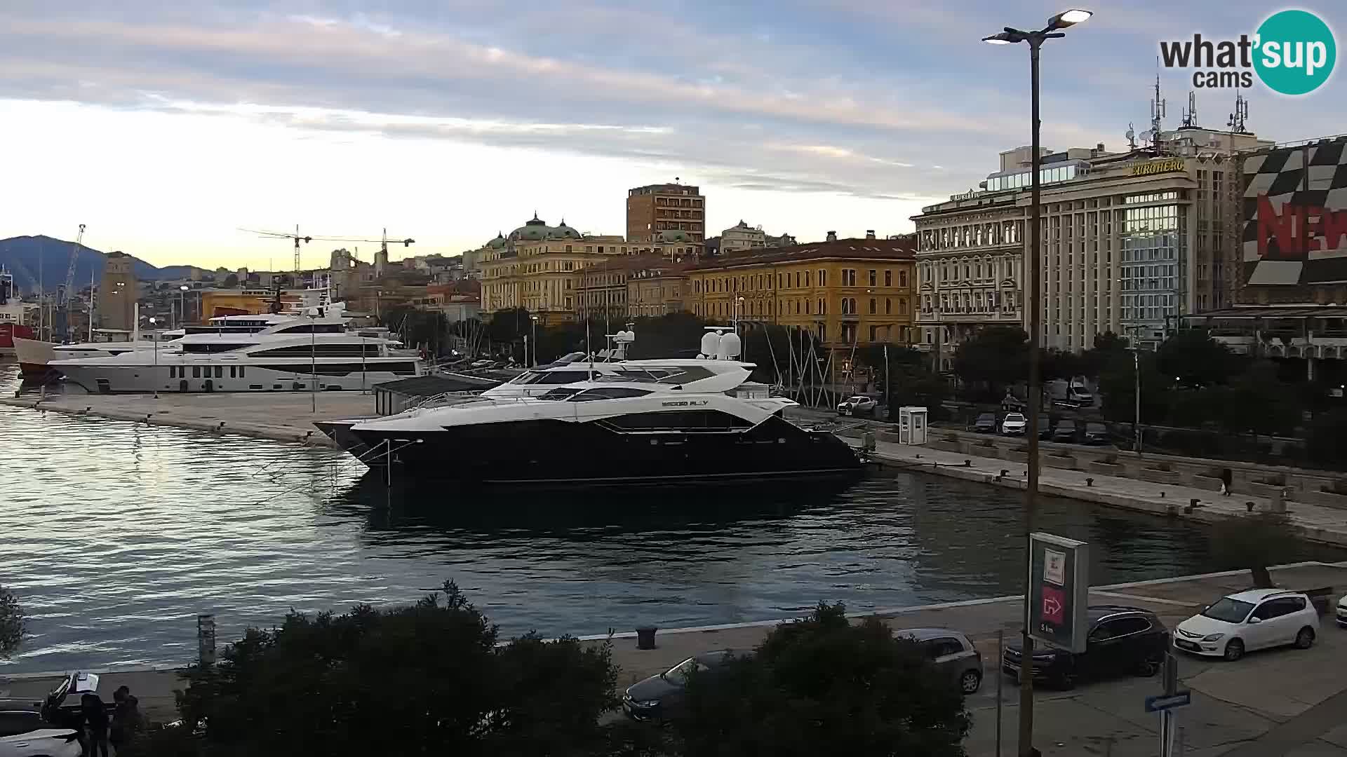 La Riva et Marina à Rijeka – Live Webcam Croatie