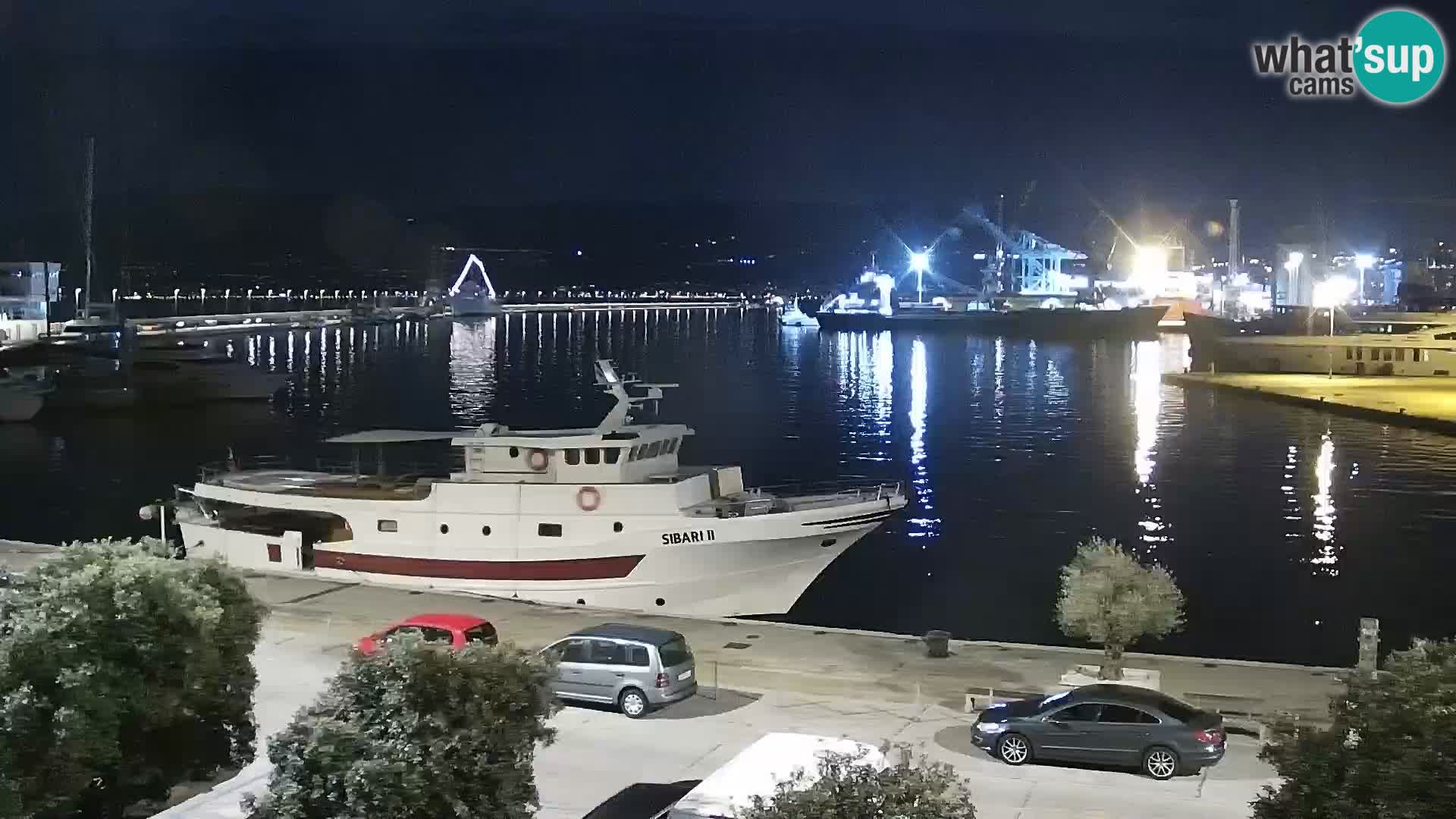 Riva in Marina v Reki – Spletna kamera v živo Hrvaška