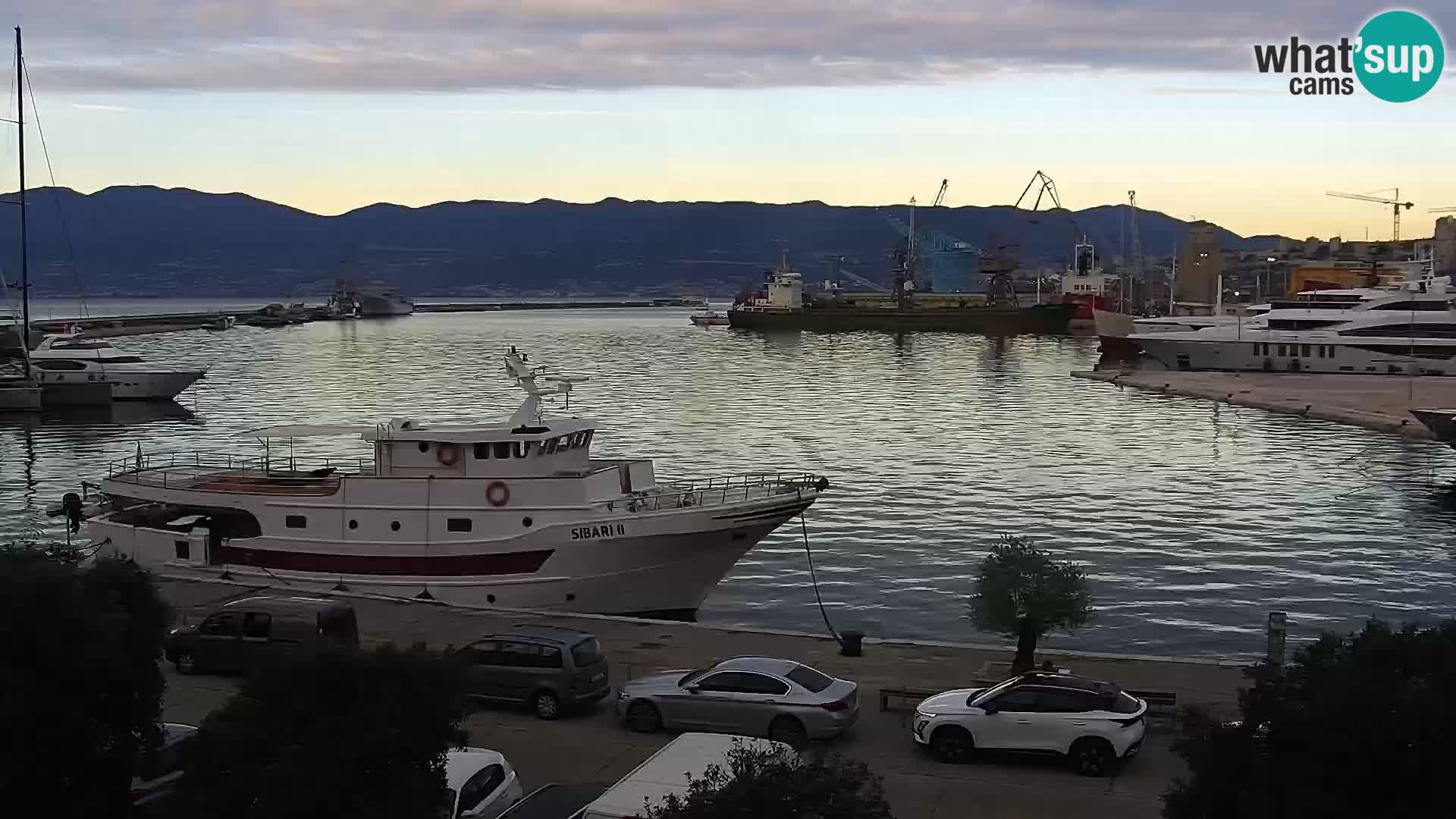 Riva i Marina u Rijeci – Web kamera uživo u Hrvatskoj