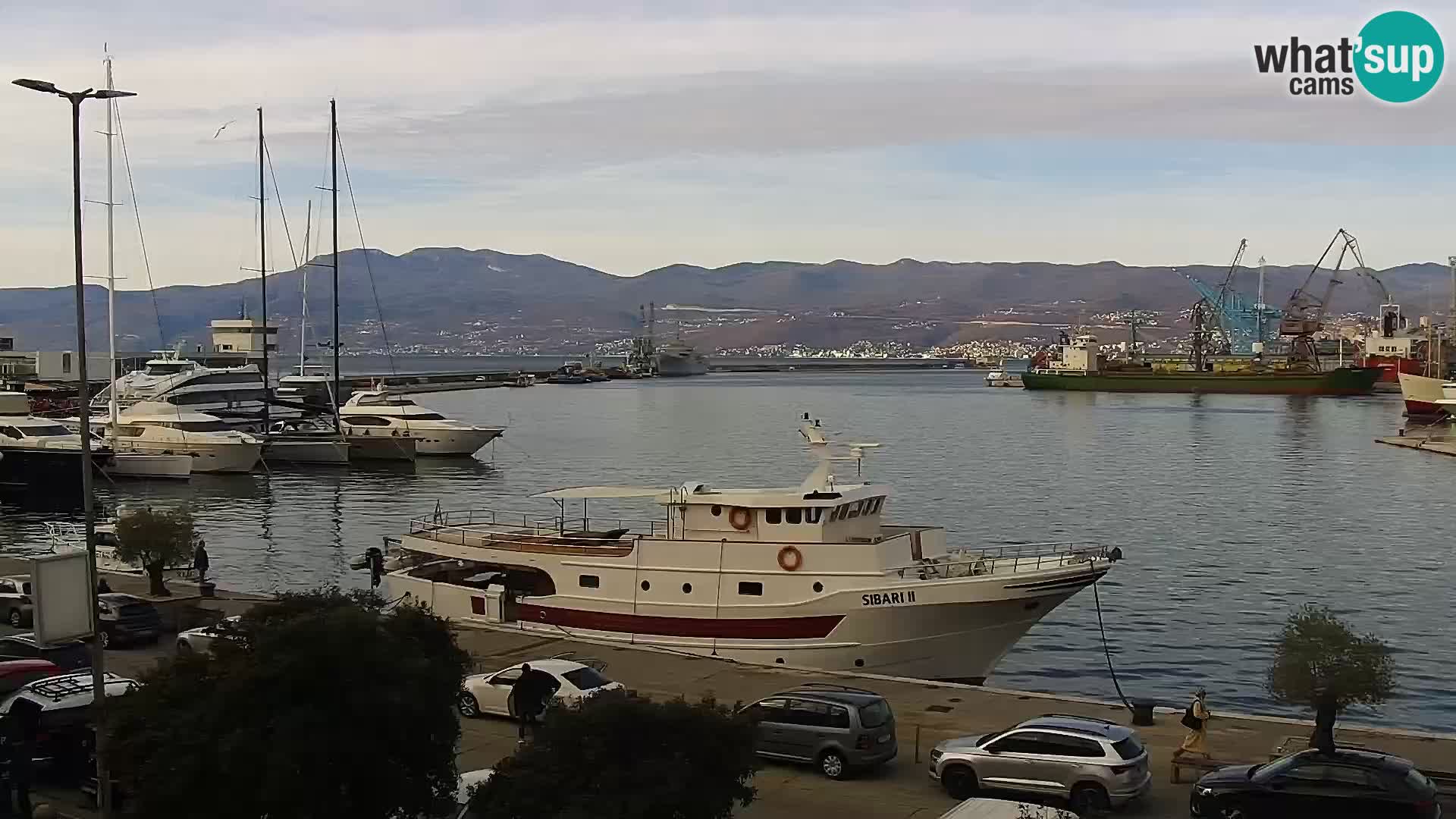 Riva in Marina v Reki – Spletna kamera v živo Hrvaška