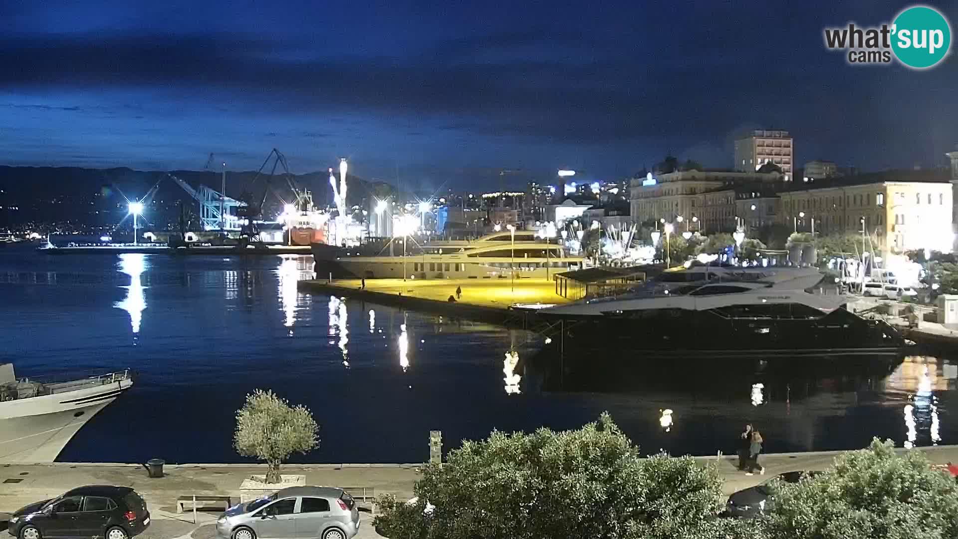 Riva in Marina v Reki – Spletna kamera v živo Hrvaška