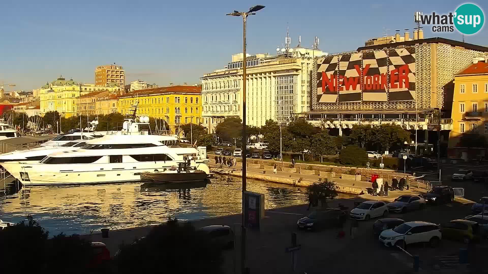 La Riva y Marina en Rijeka – Webcam en vivo Croacia