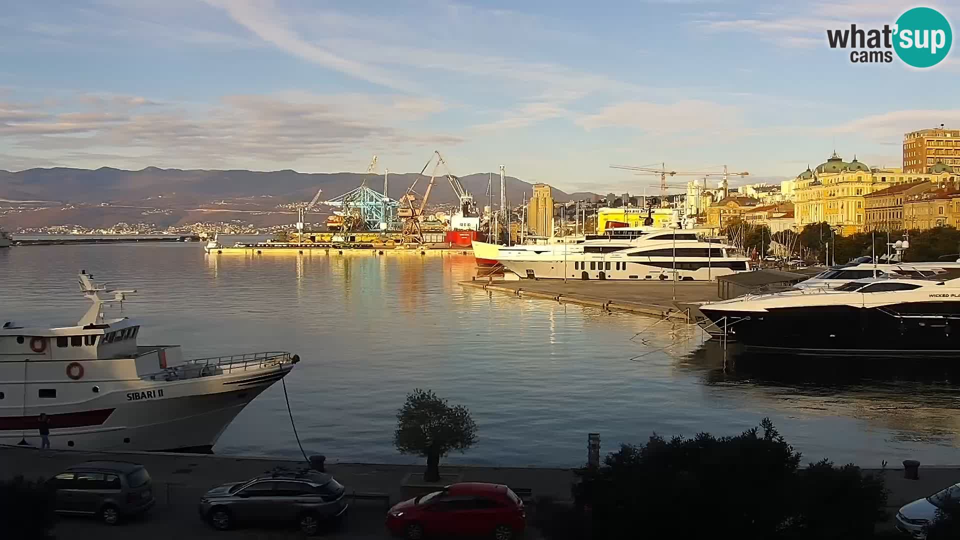 La Riva y Marina en Rijeka – Webcam en vivo Croacia