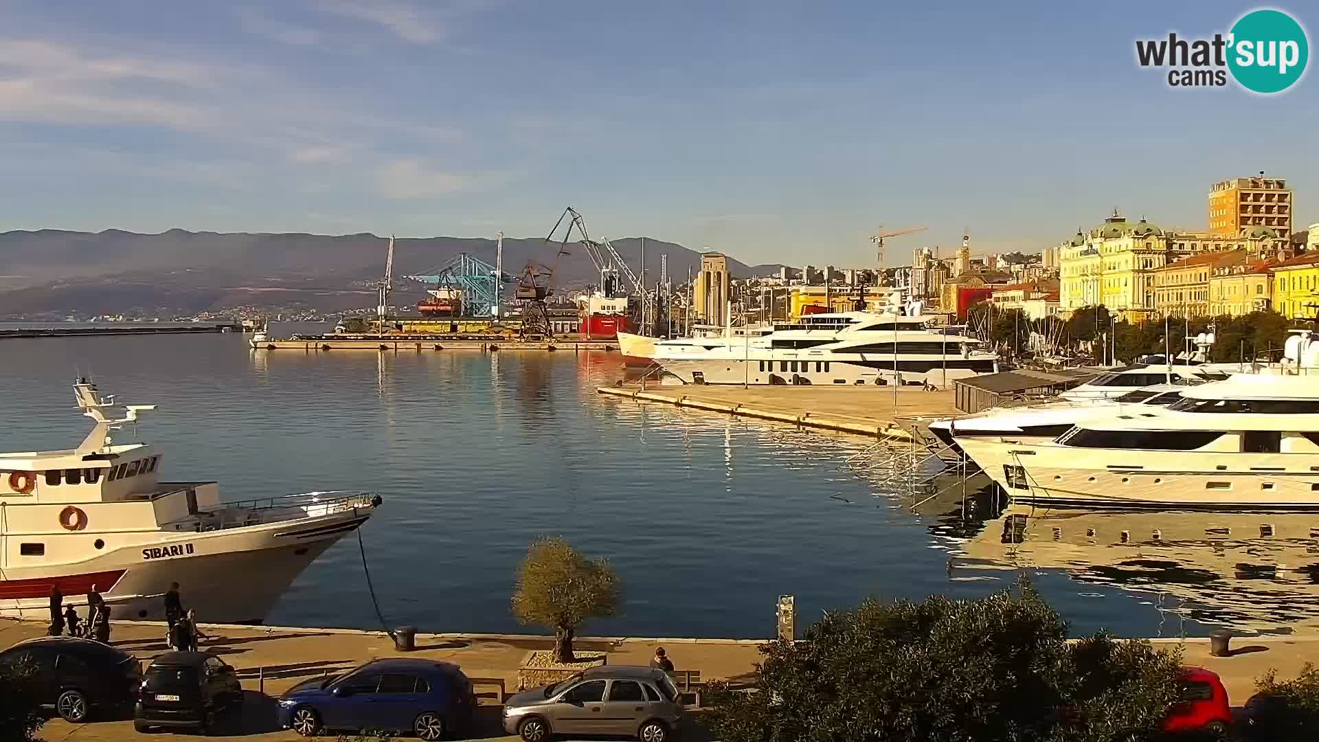 Riva i Marina u Rijeci – Web kamera uživo u Hrvatskoj