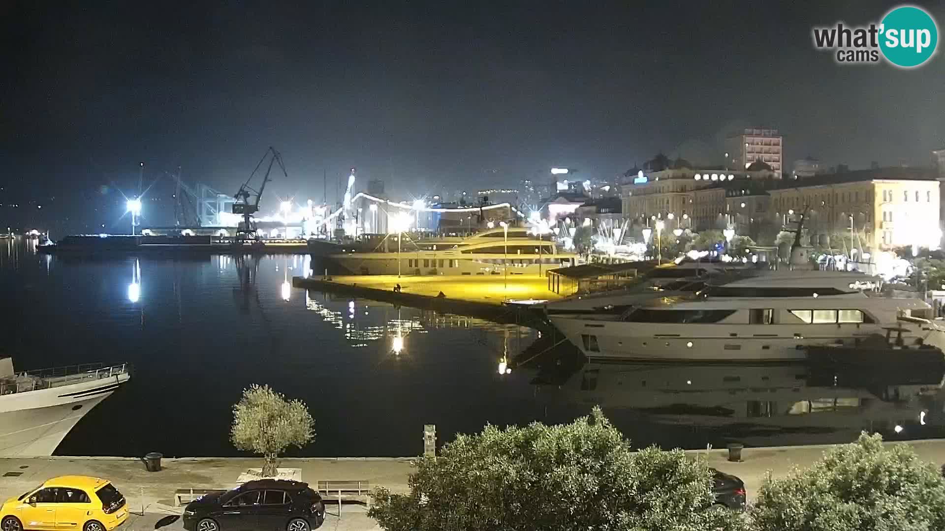 Riva in Marina v Reki – Spletna kamera v živo Hrvaška