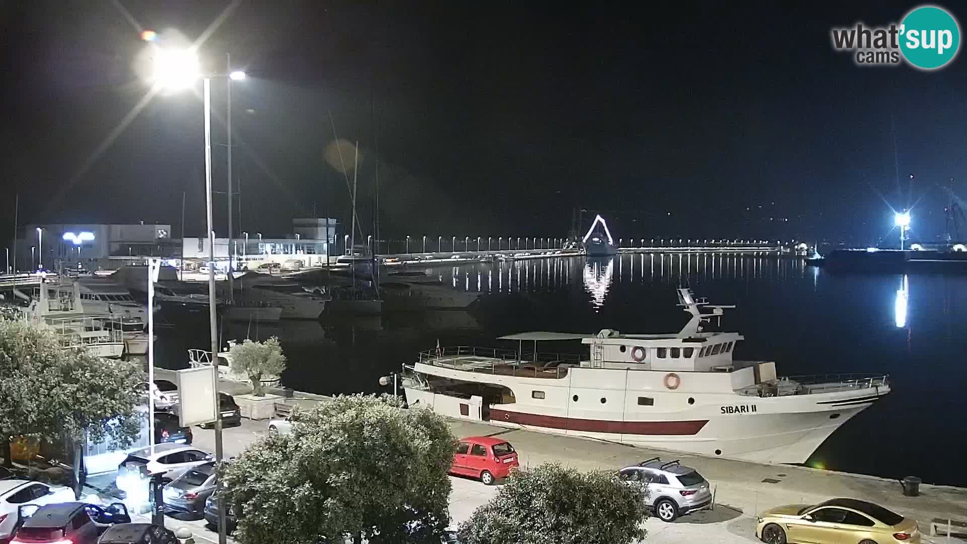 Riva in Marina v Reki – Spletna kamera v živo Hrvaška