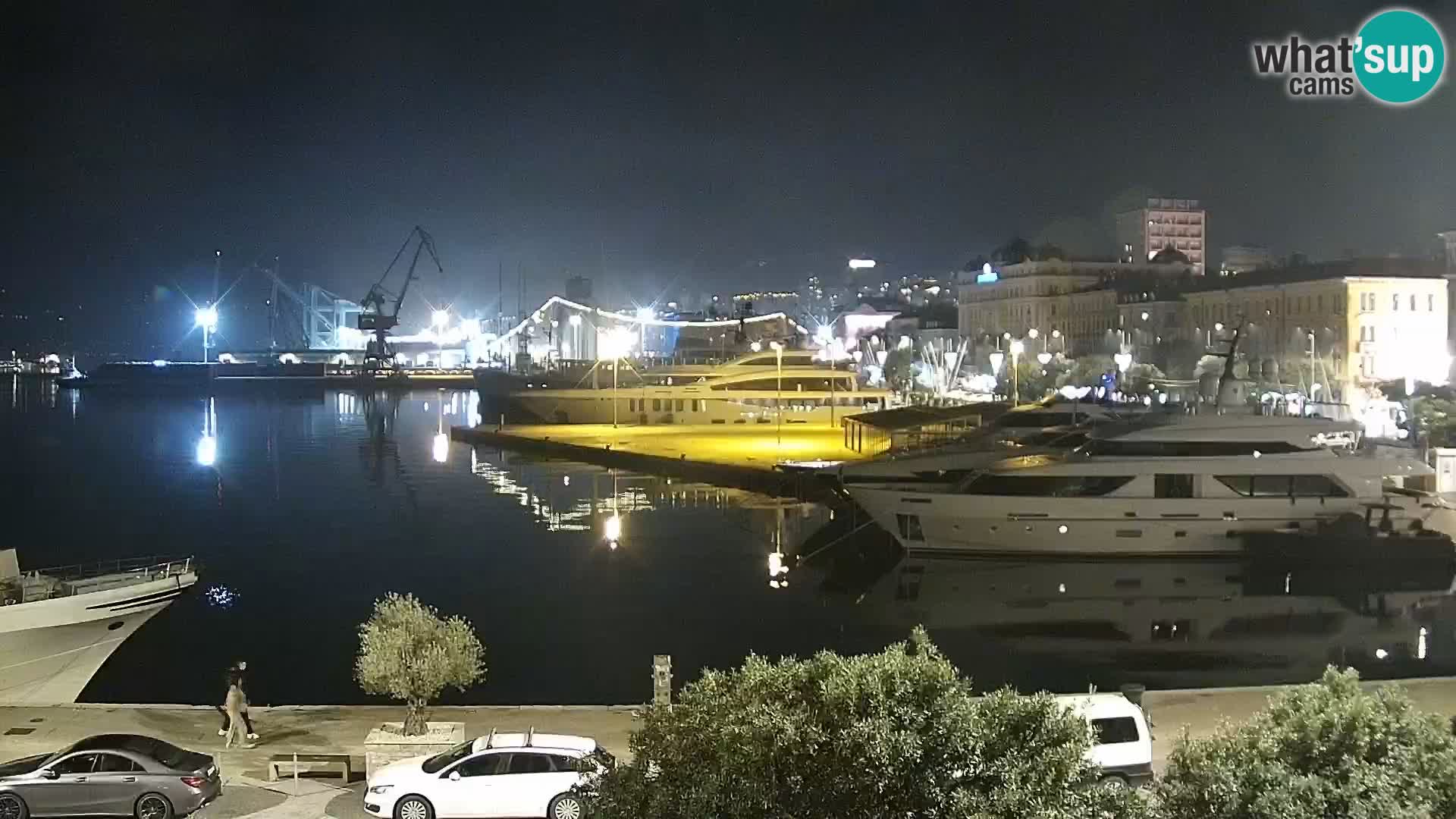 Riva in Marina v Reki – Spletna kamera v živo Hrvaška