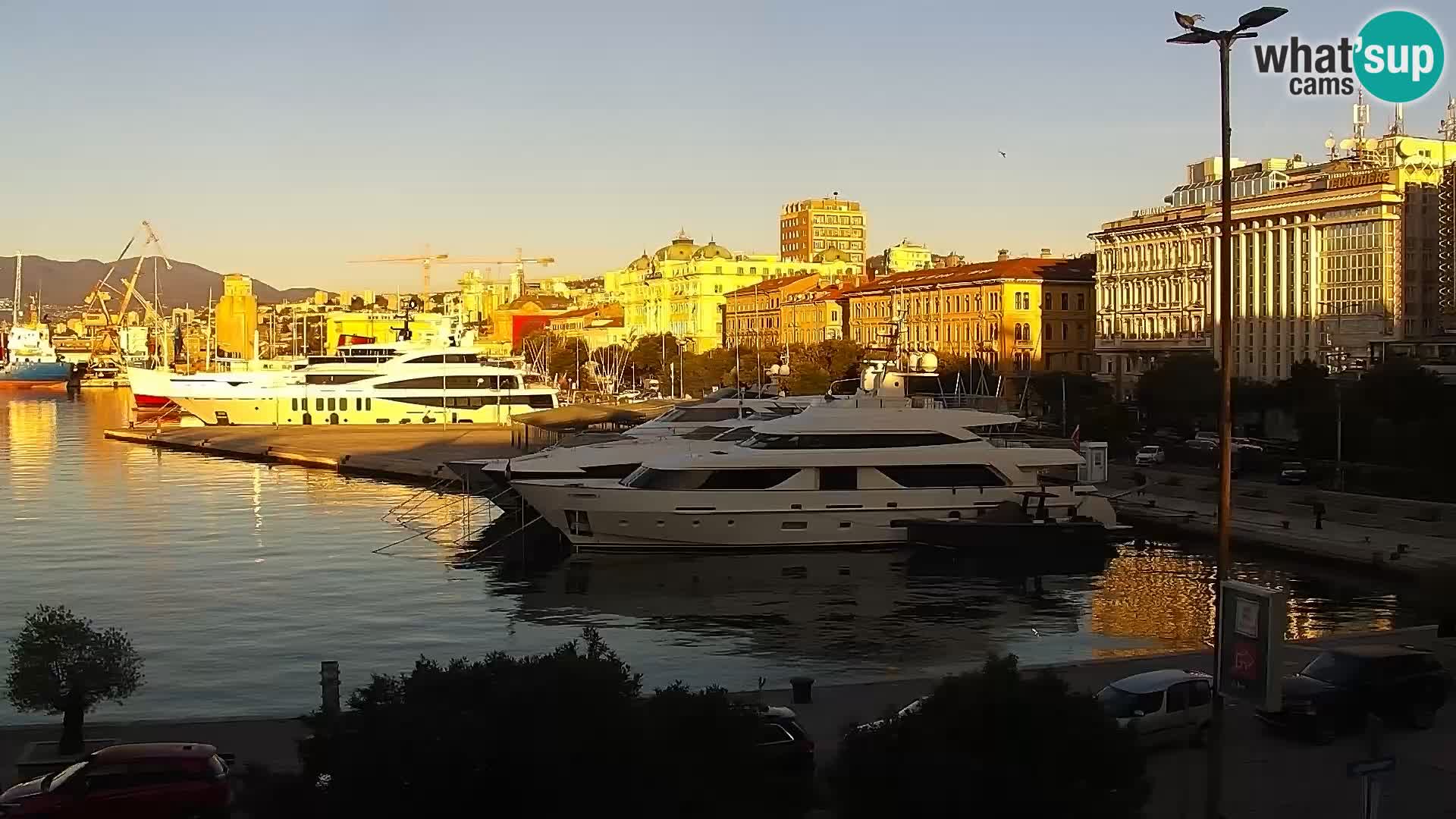 La Riva y Marina en Rijeka – Webcam en vivo Croacia