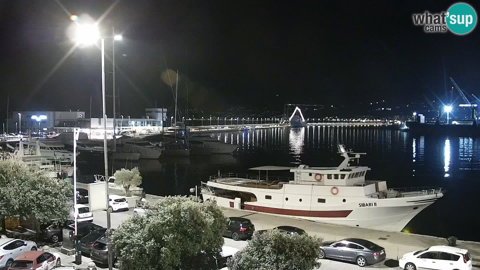 Riva in Marina v Reki – Spletna kamera v živo Hrvaška