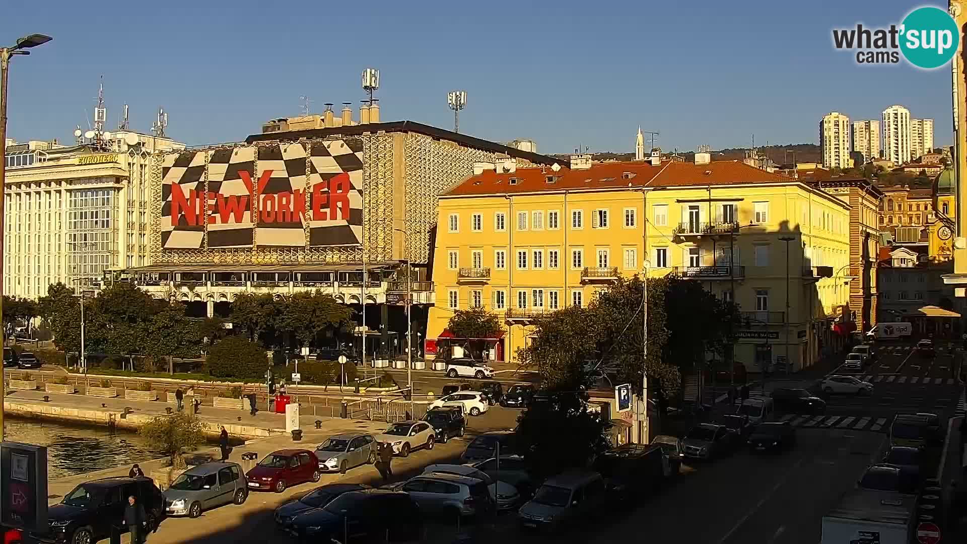 Riva in Marina v Reki – Spletna kamera v živo Hrvaška