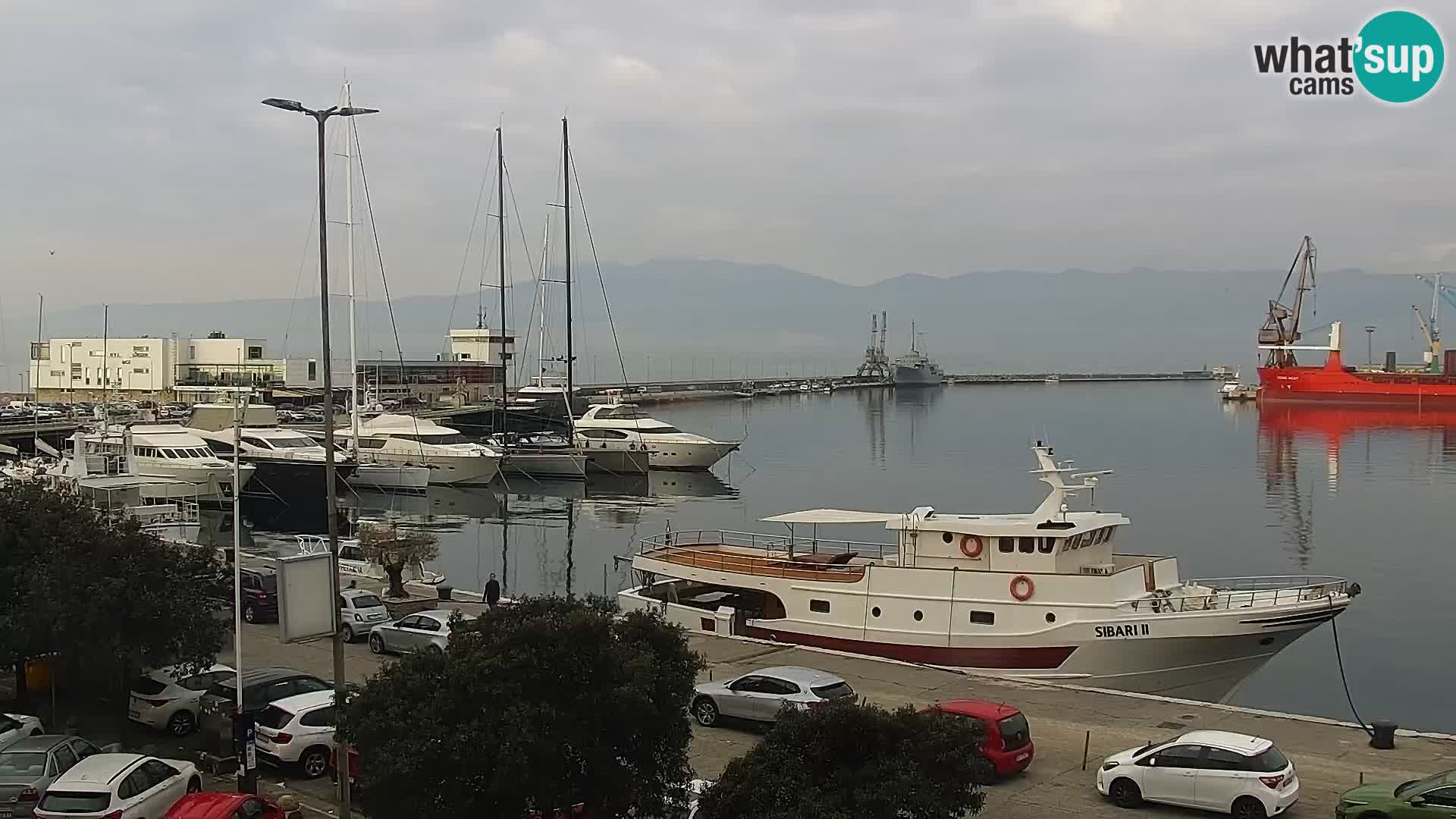 Riva in Marina v Reki – Spletna kamera v živo Hrvaška