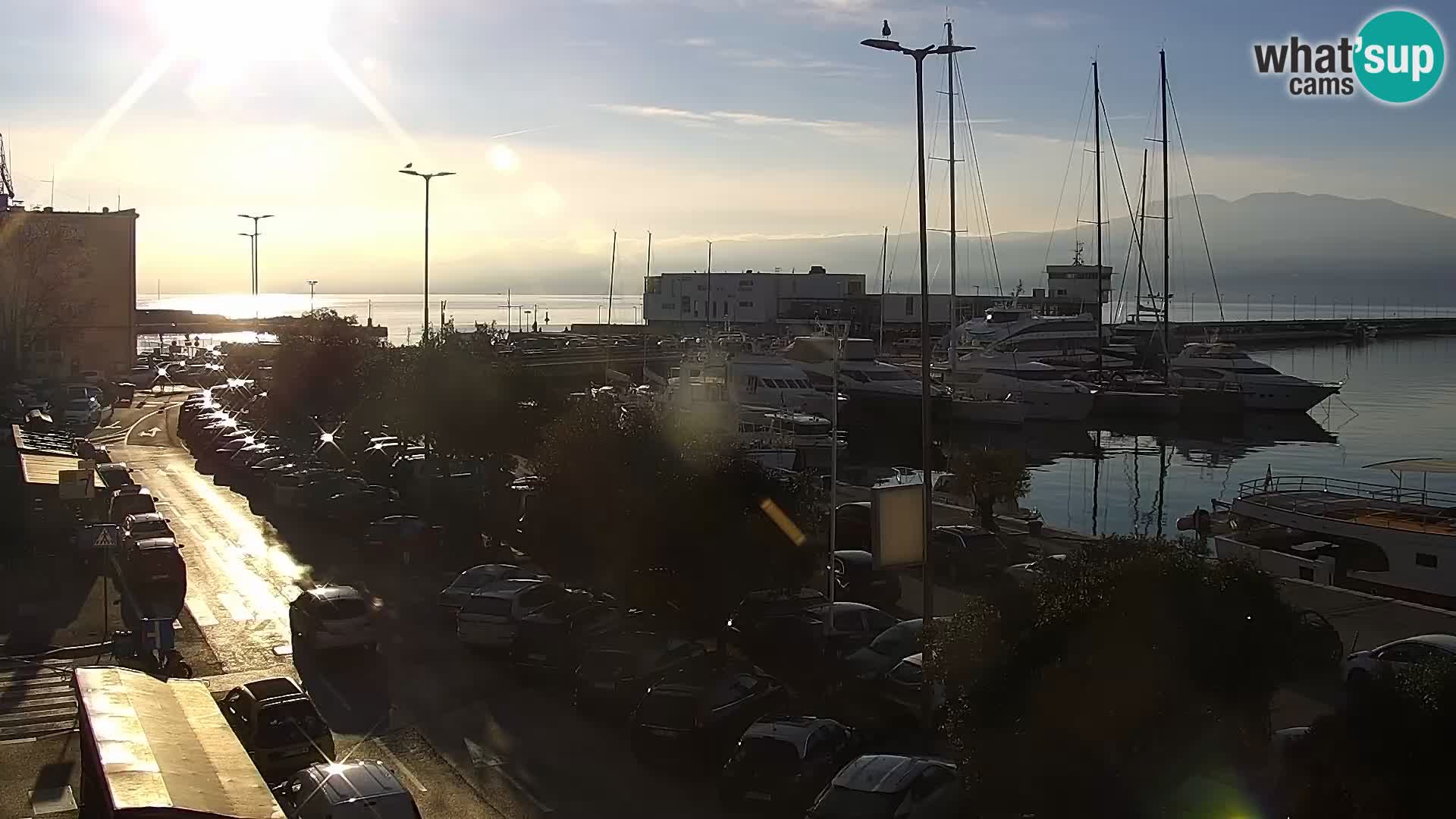 Riva in Marina v Reki – Spletna kamera v živo Hrvaška