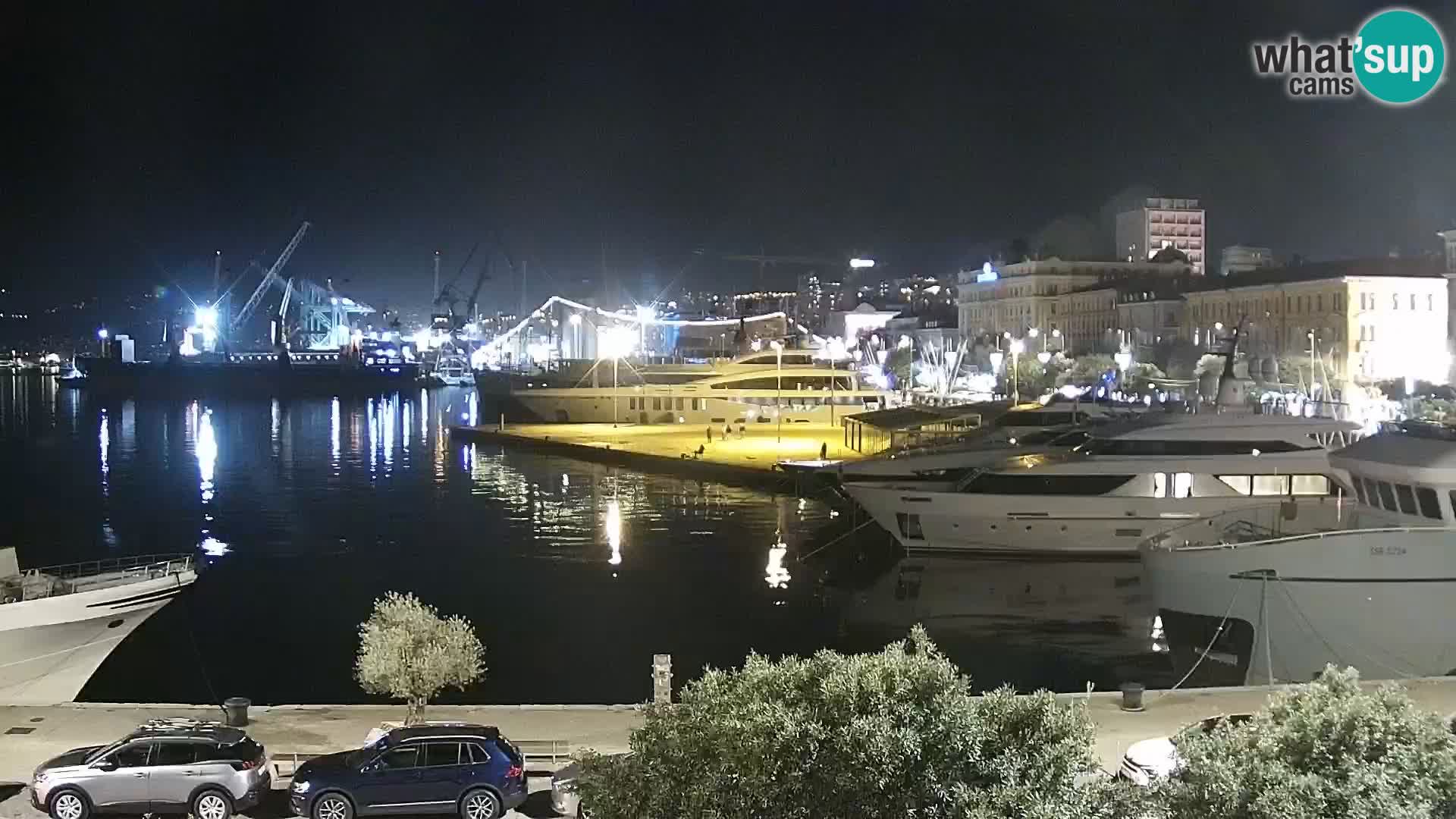 Riva in Marina v Reki – Spletna kamera v živo Hrvaška