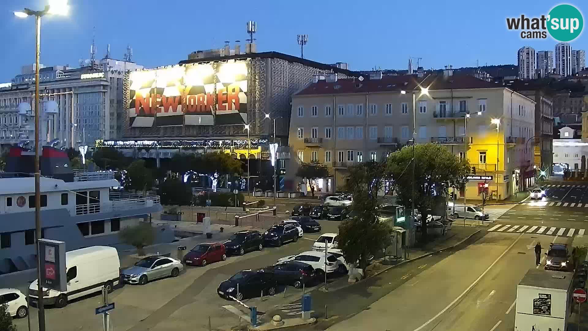 Riva in Marina v Reki – Spletna kamera v živo Hrvaška