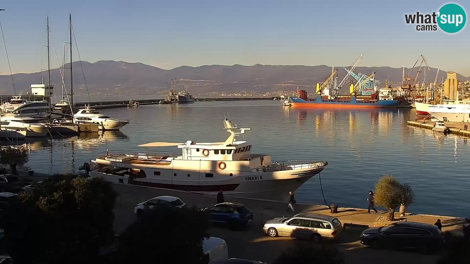 Riva i Marina u Rijeci – Web kamera uživo u Hrvatskoj