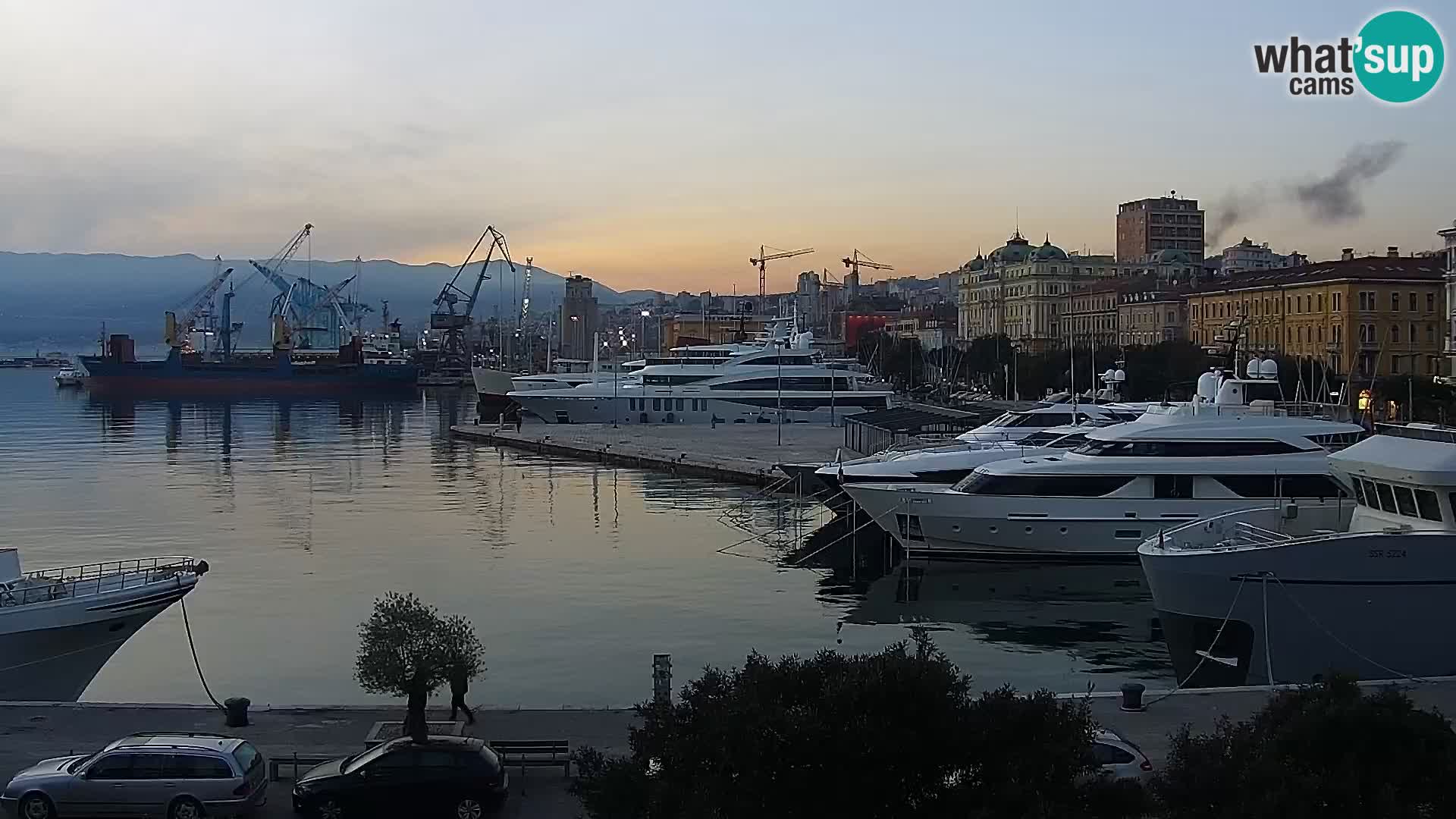 La Riva y Marina en Rijeka – Webcam en vivo Croacia