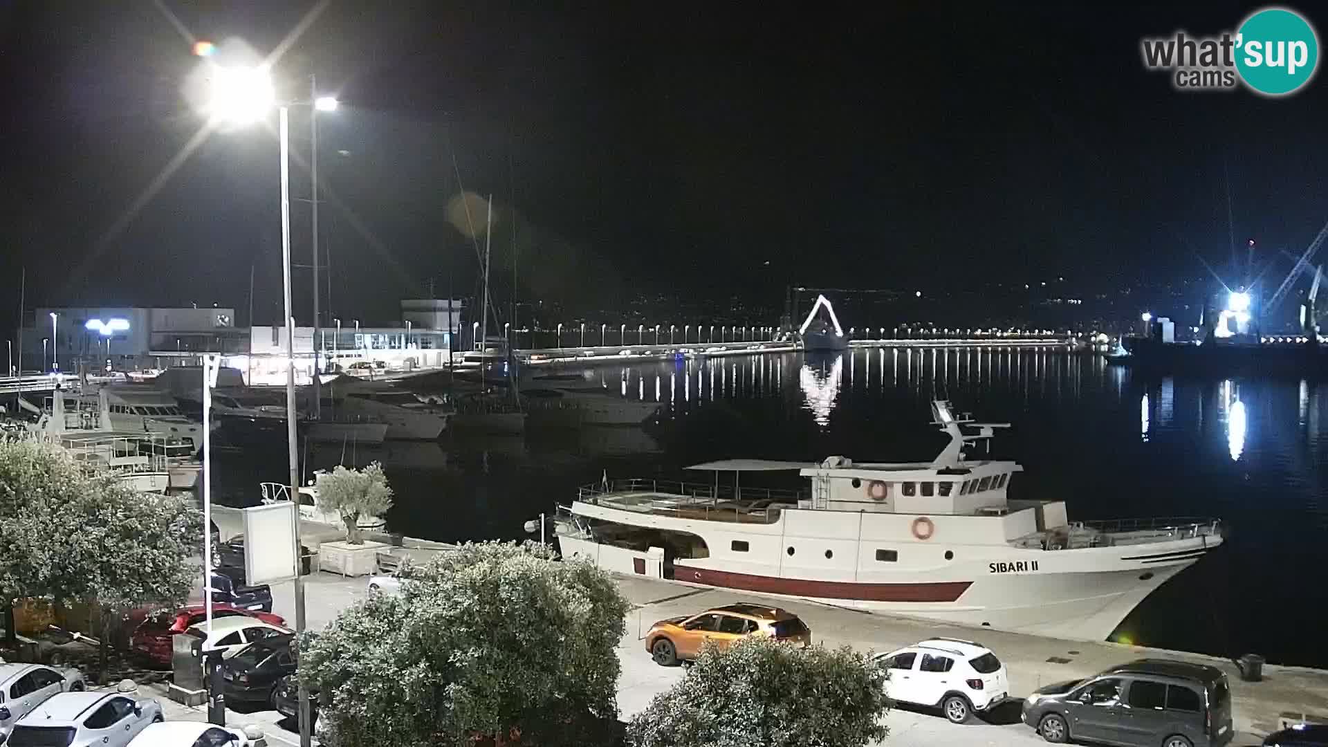 Riva in Marina v Reki – Spletna kamera v živo Hrvaška
