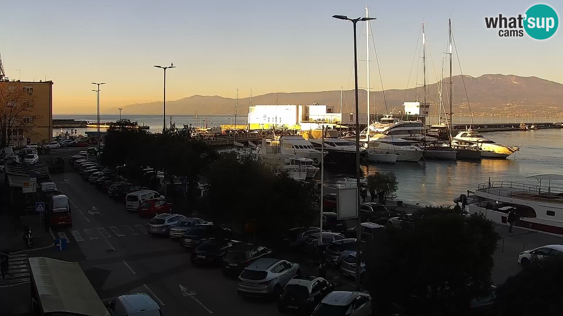 La Riva y Marina en Rijeka – Webcam en vivo Croacia