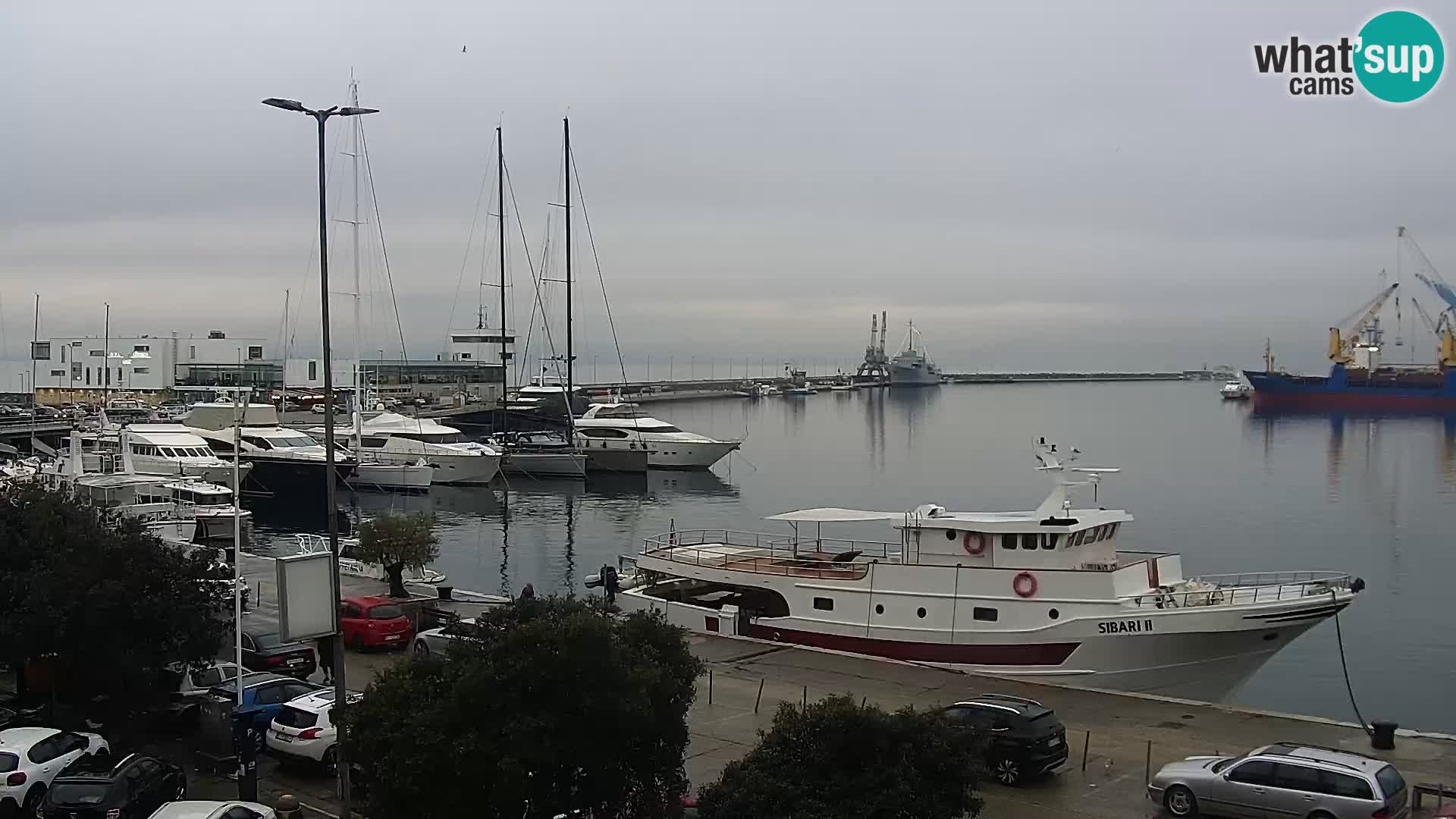 Riva in Marina v Reki – Spletna kamera v živo Hrvaška