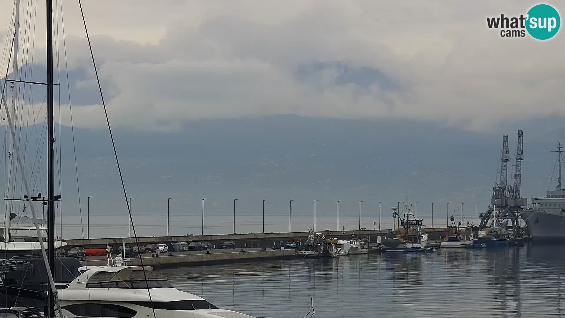 Riva in Marina v Reki – Spletna kamera v živo Hrvaška