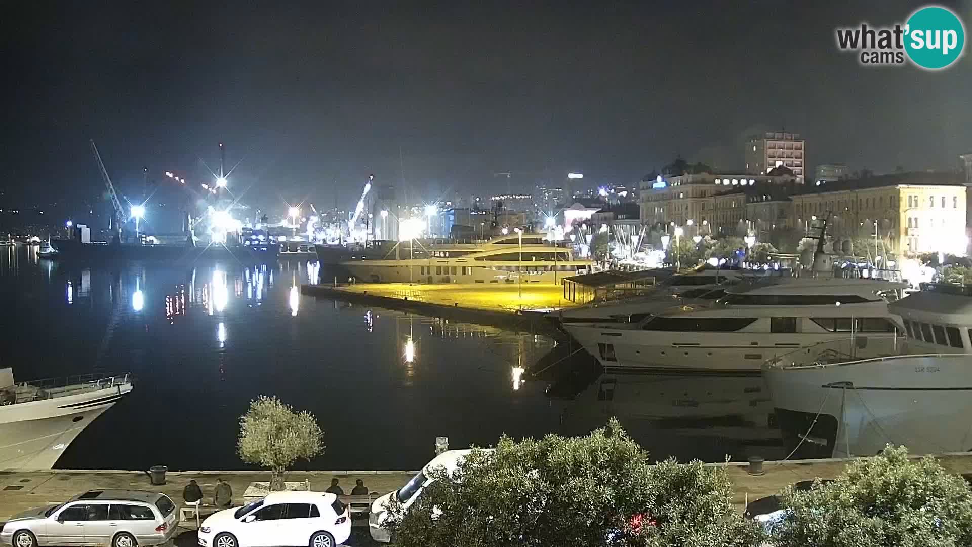 Riva in Marina v Reki – Spletna kamera v živo Hrvaška