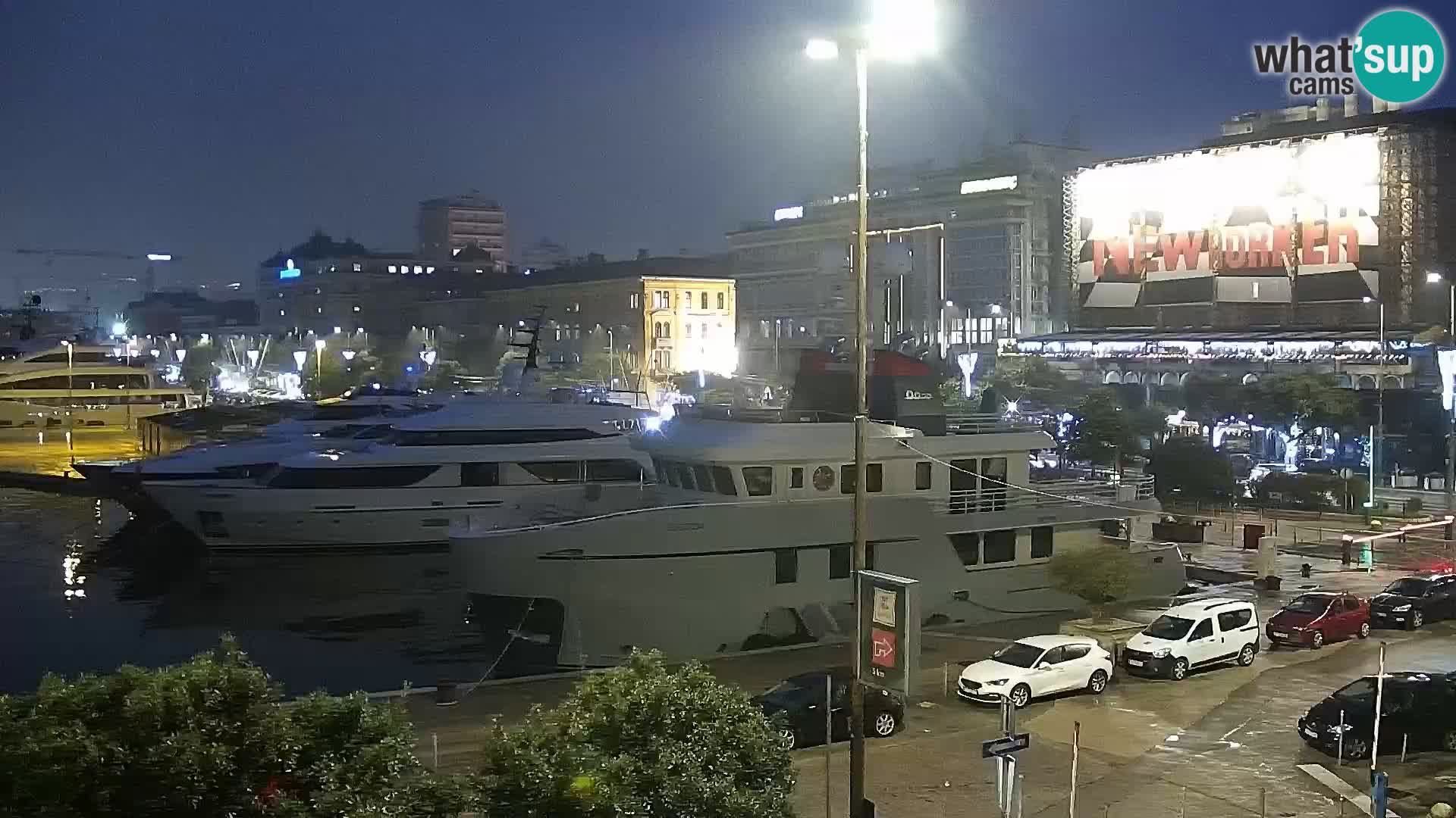 Riva in Marina v Reki – Spletna kamera v živo Hrvaška