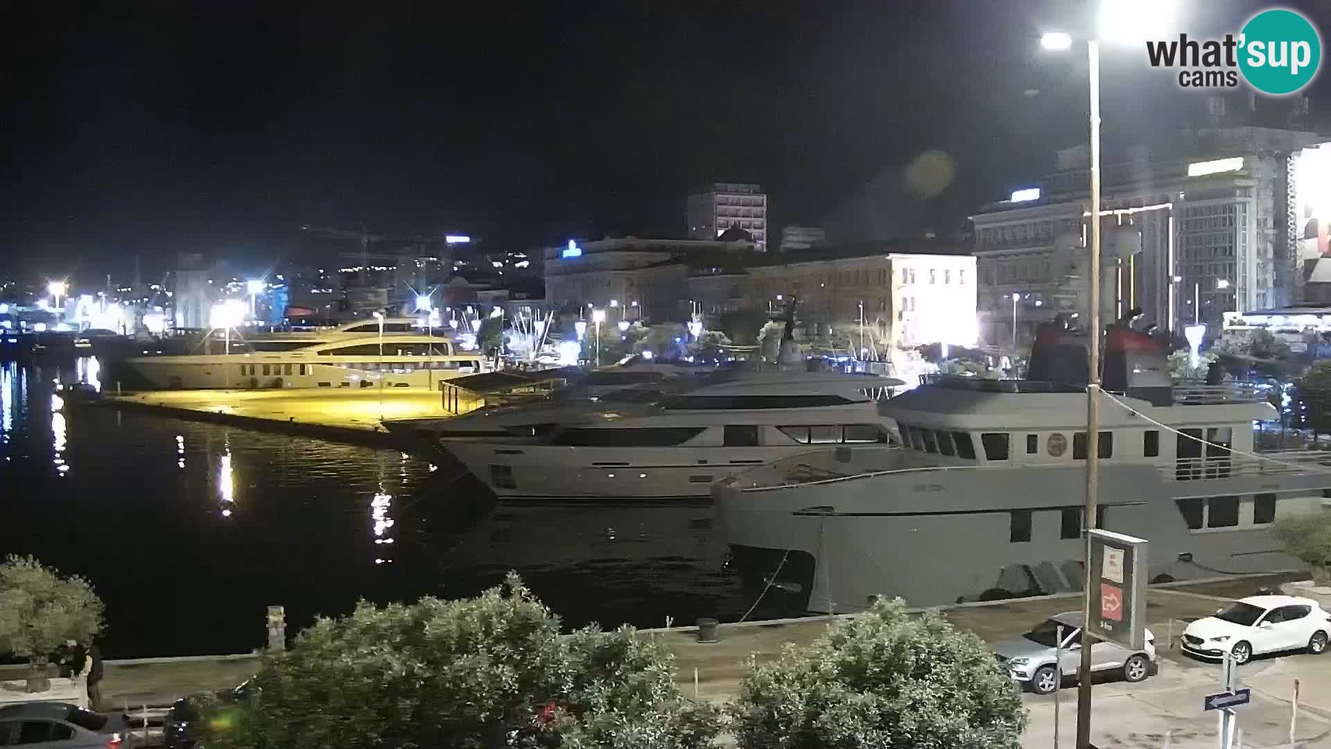 Riva i Marina u Rijeci – Web kamera uživo u Hrvatskoj