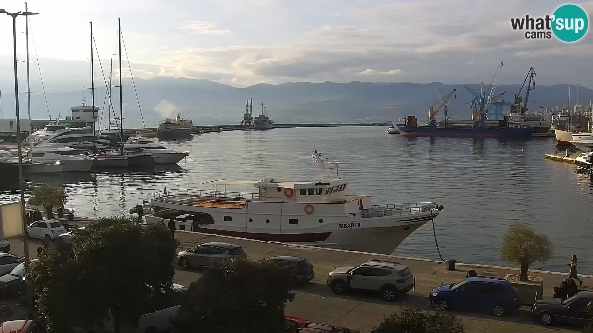 Riva i Marina u Rijeci – Web kamera uživo u Hrvatskoj