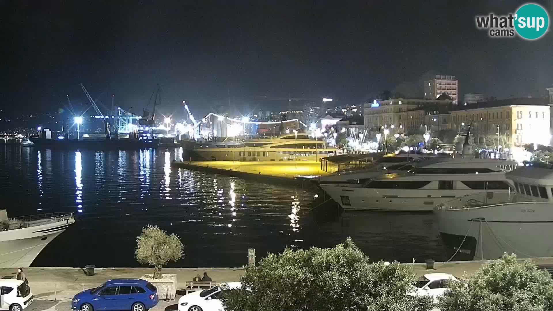 Riva in Marina v Reki – Spletna kamera v živo Hrvaška