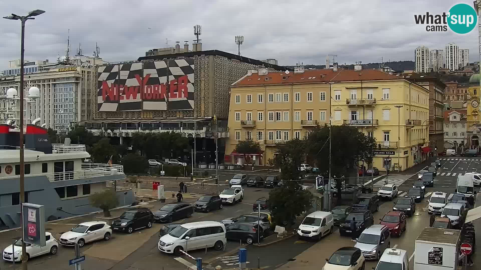 Riva i Marina u Rijeci – Web kamera uživo u Hrvatskoj