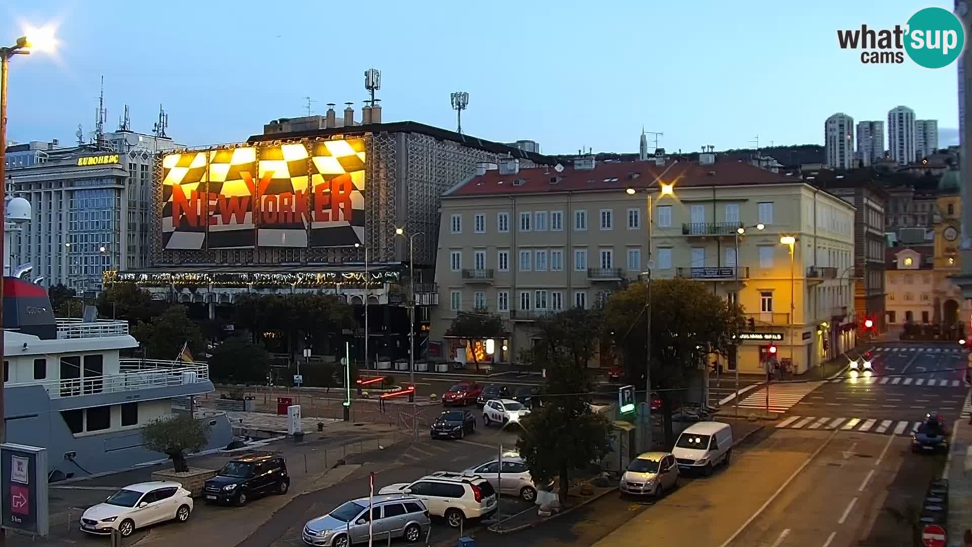 Riva in Marina v Reki – Spletna kamera v živo Hrvaška