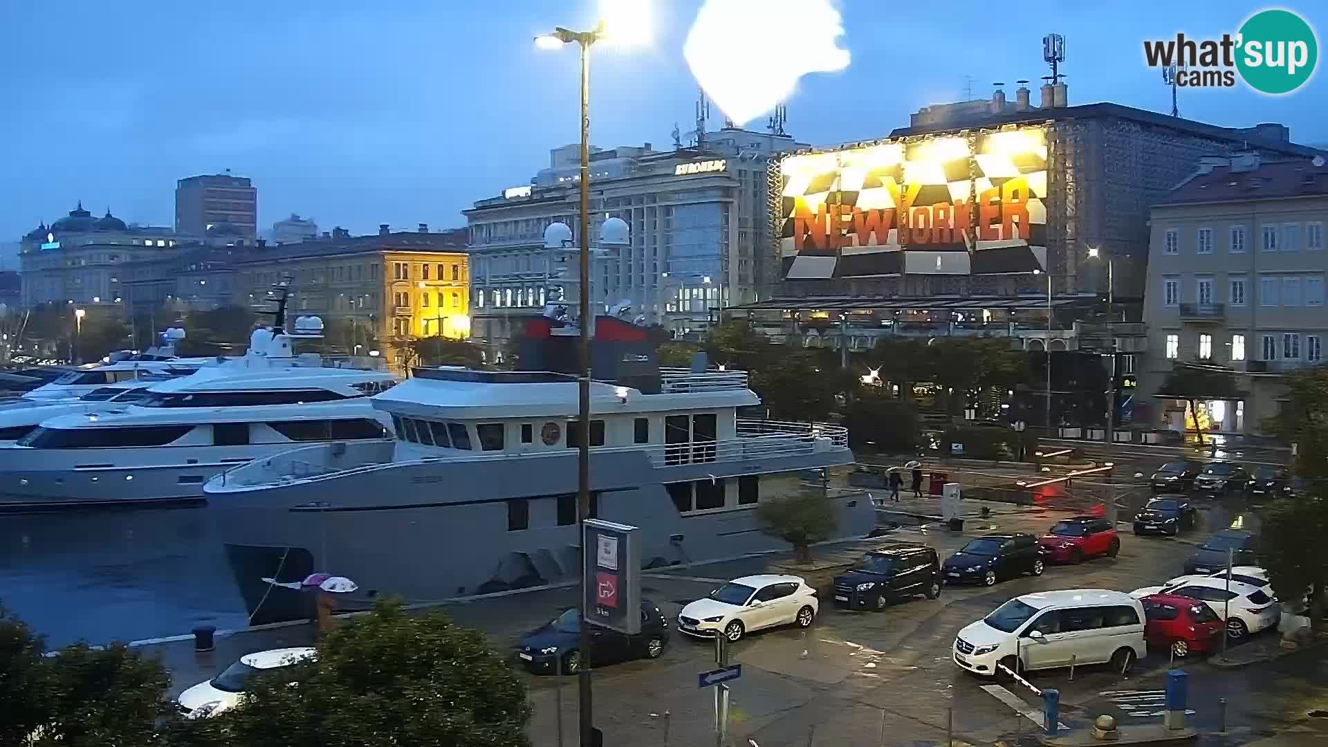 Riva in Marina v Reki – Spletna kamera v živo Hrvaška