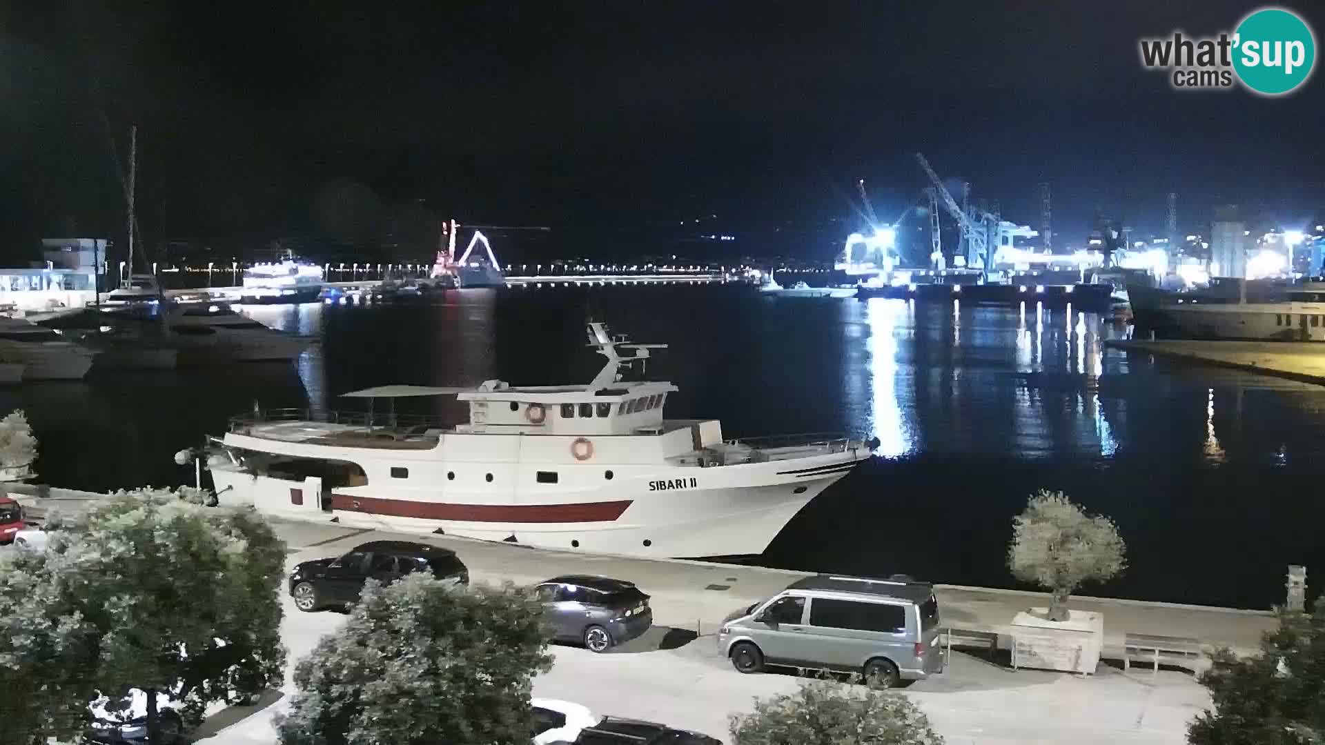 Riva in Marina v Reki – Spletna kamera v živo Hrvaška