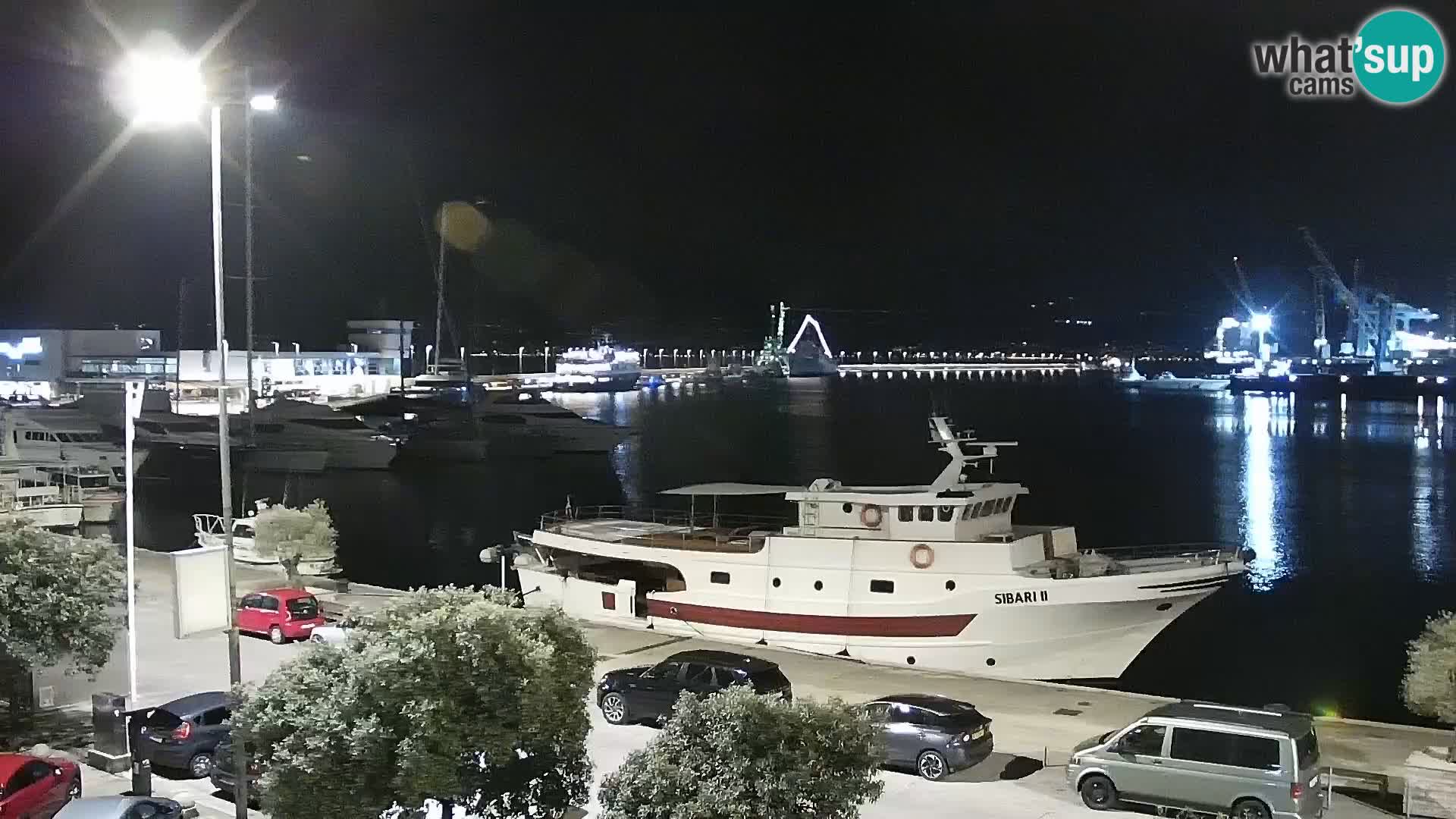 Riva in Marina v Reki – Spletna kamera v živo Hrvaška