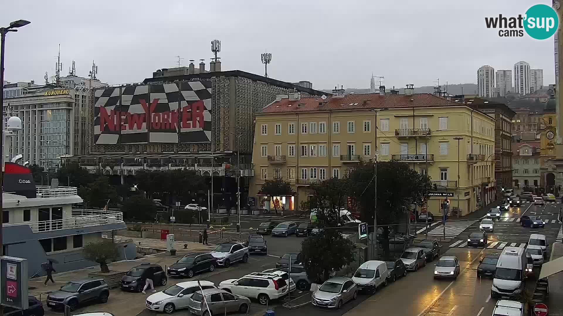 La Riva y Marina en Rijeka – Webcam en vivo Croacia