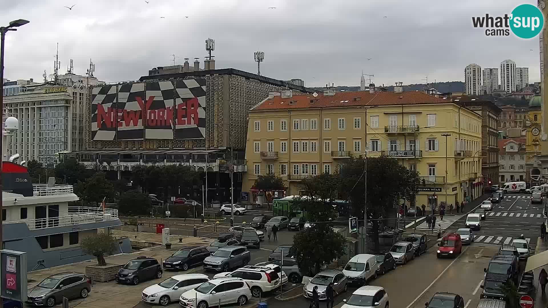 La Riva y Marina en Rijeka – Webcam en vivo Croacia