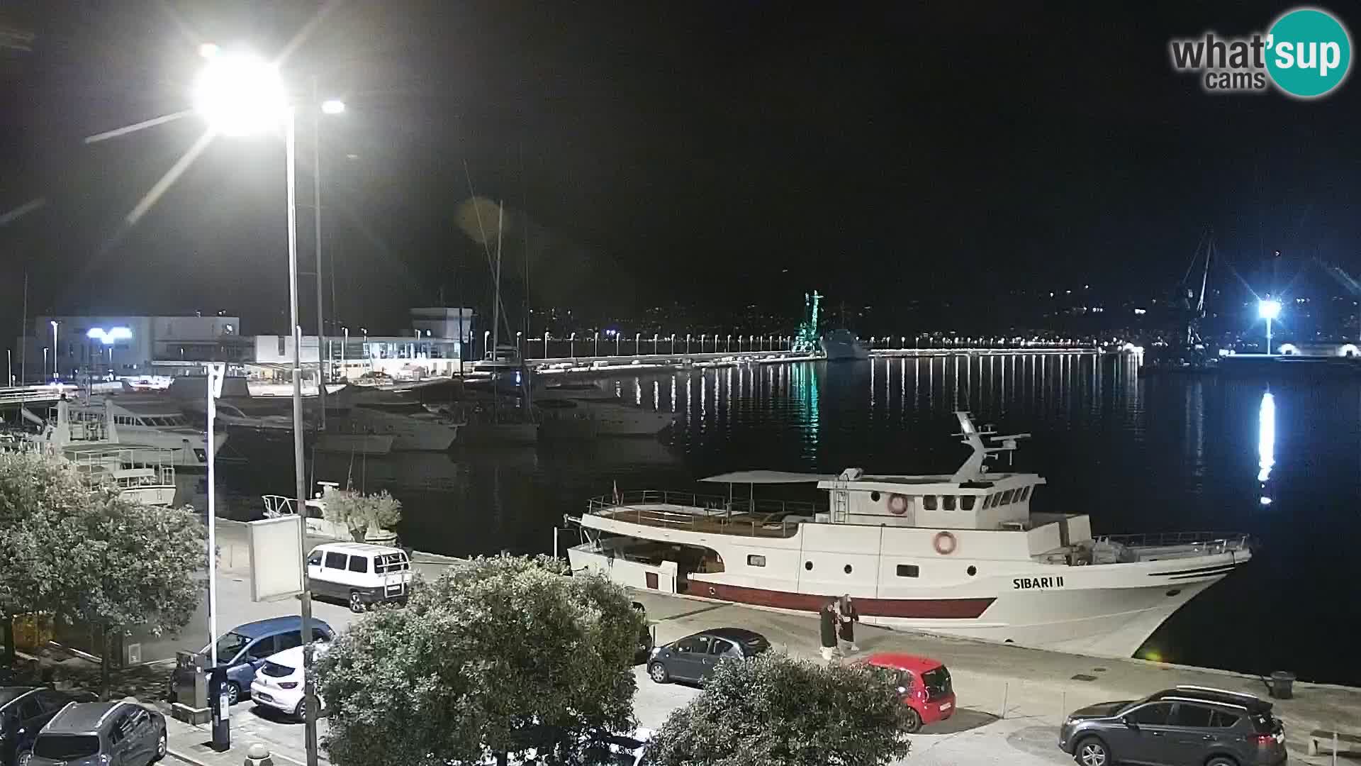 Riva in Marina v Reki – Spletna kamera v živo Hrvaška