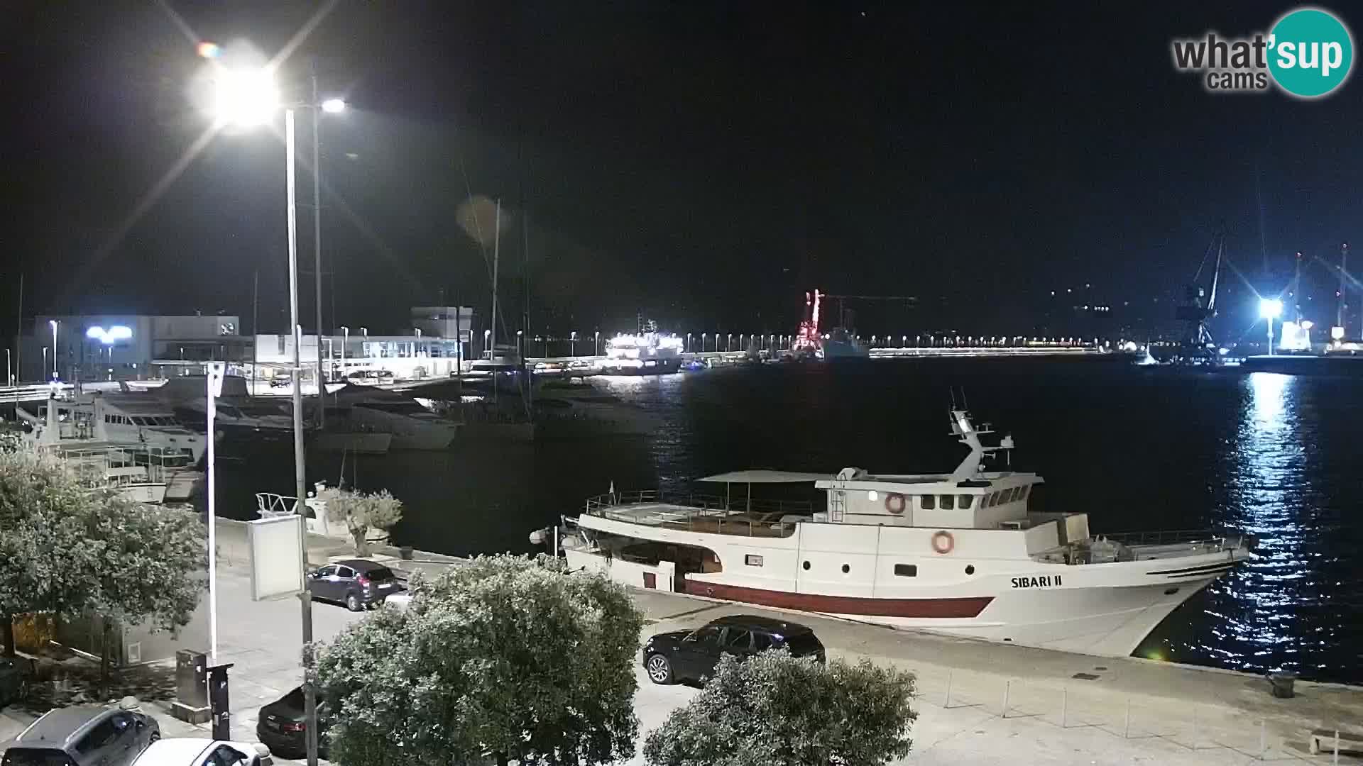 Riva in Marina v Reki – Spletna kamera v živo Hrvaška