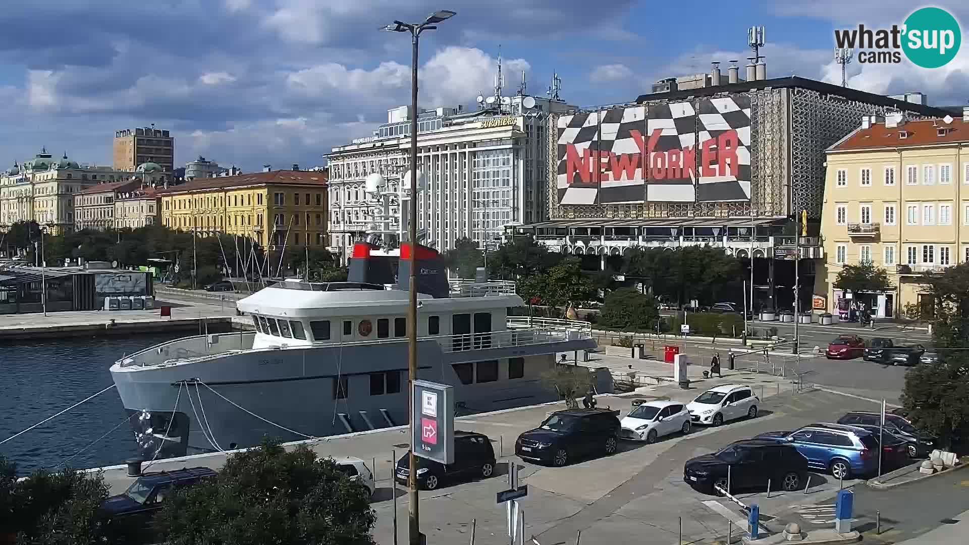 Riva in Marina v Reki – Spletna kamera v živo Hrvaška