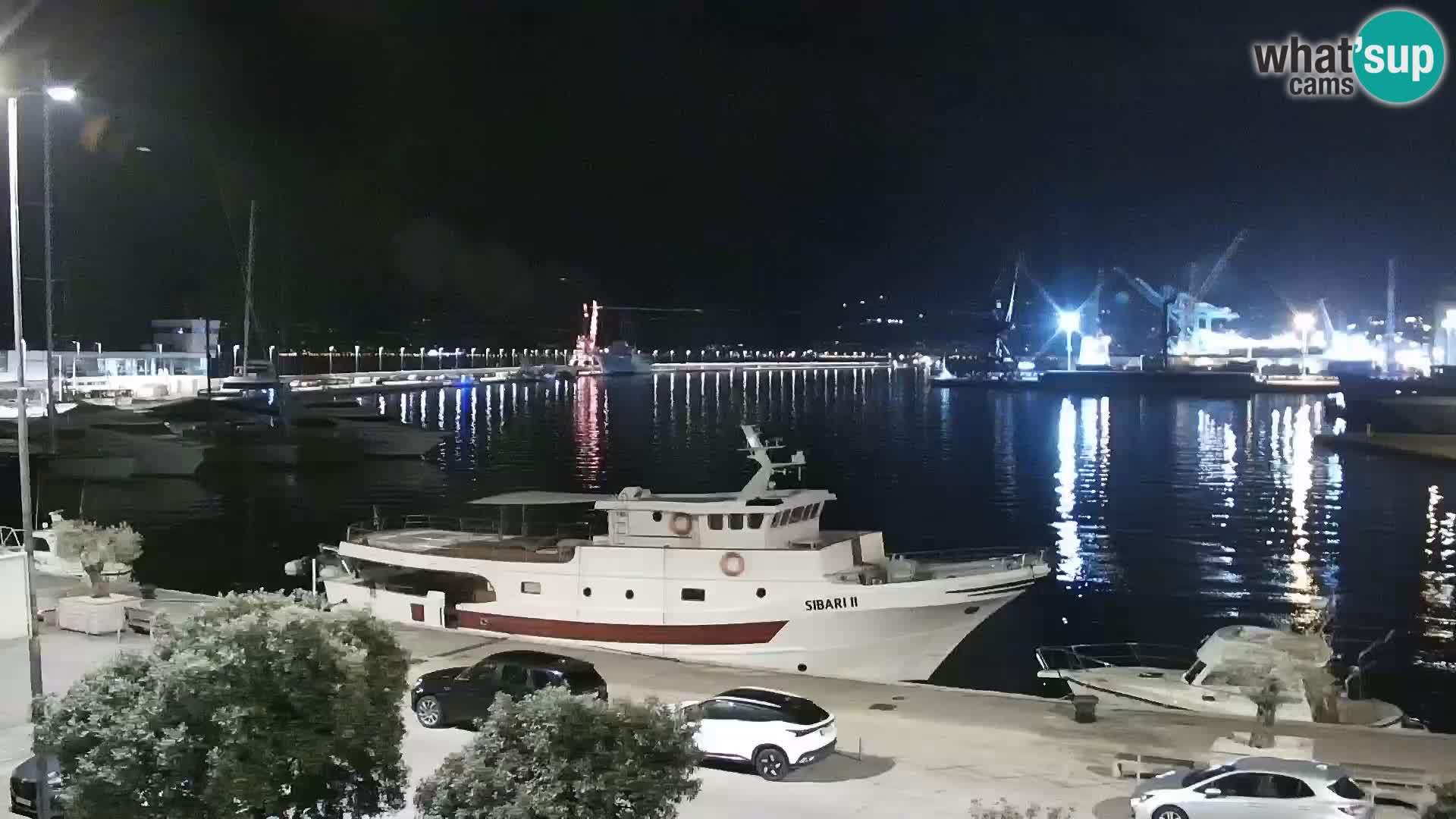 Riva in Marina v Reki – Spletna kamera v živo Hrvaška