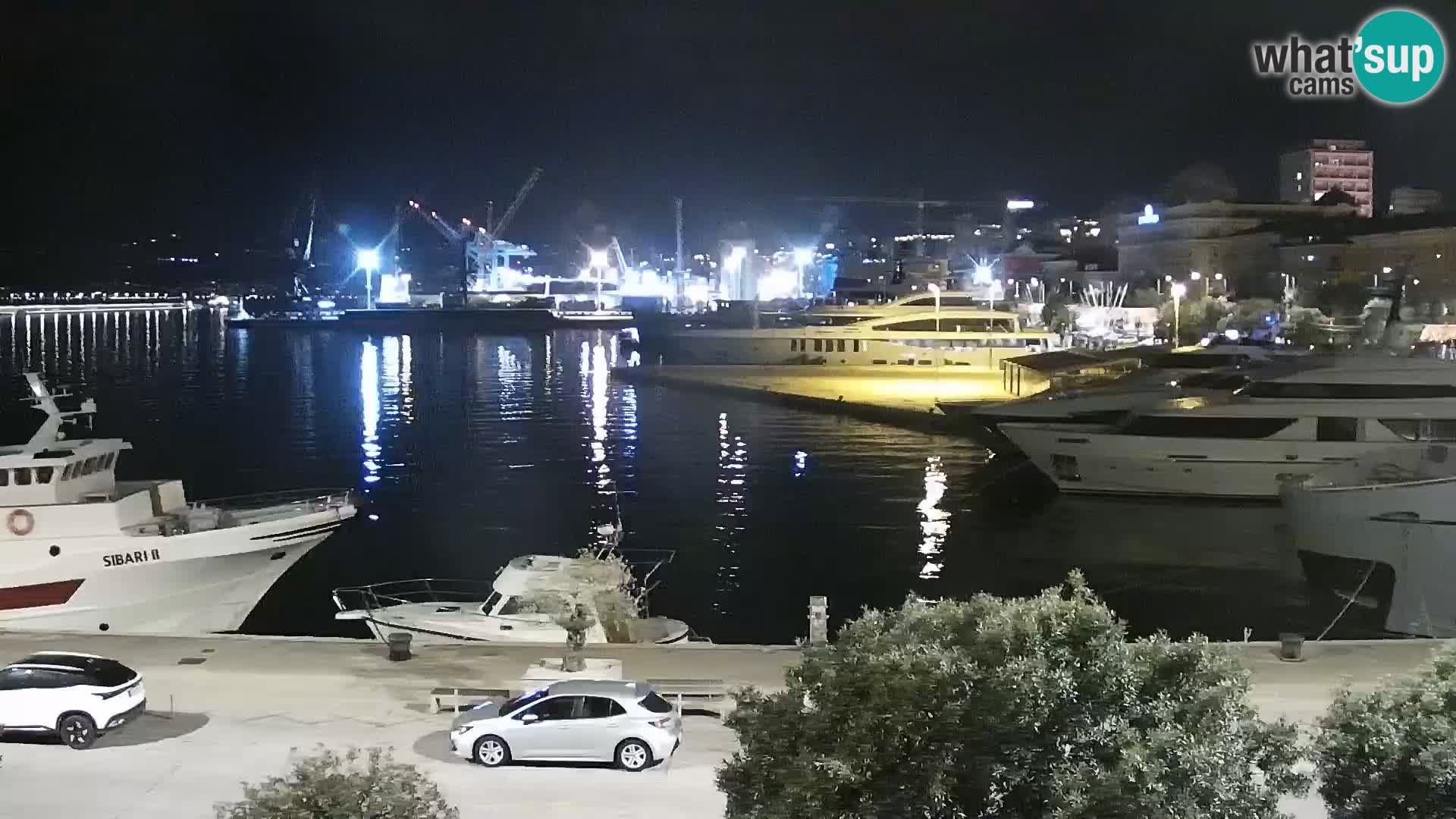 Riva in Marina v Reki – Spletna kamera v živo Hrvaška