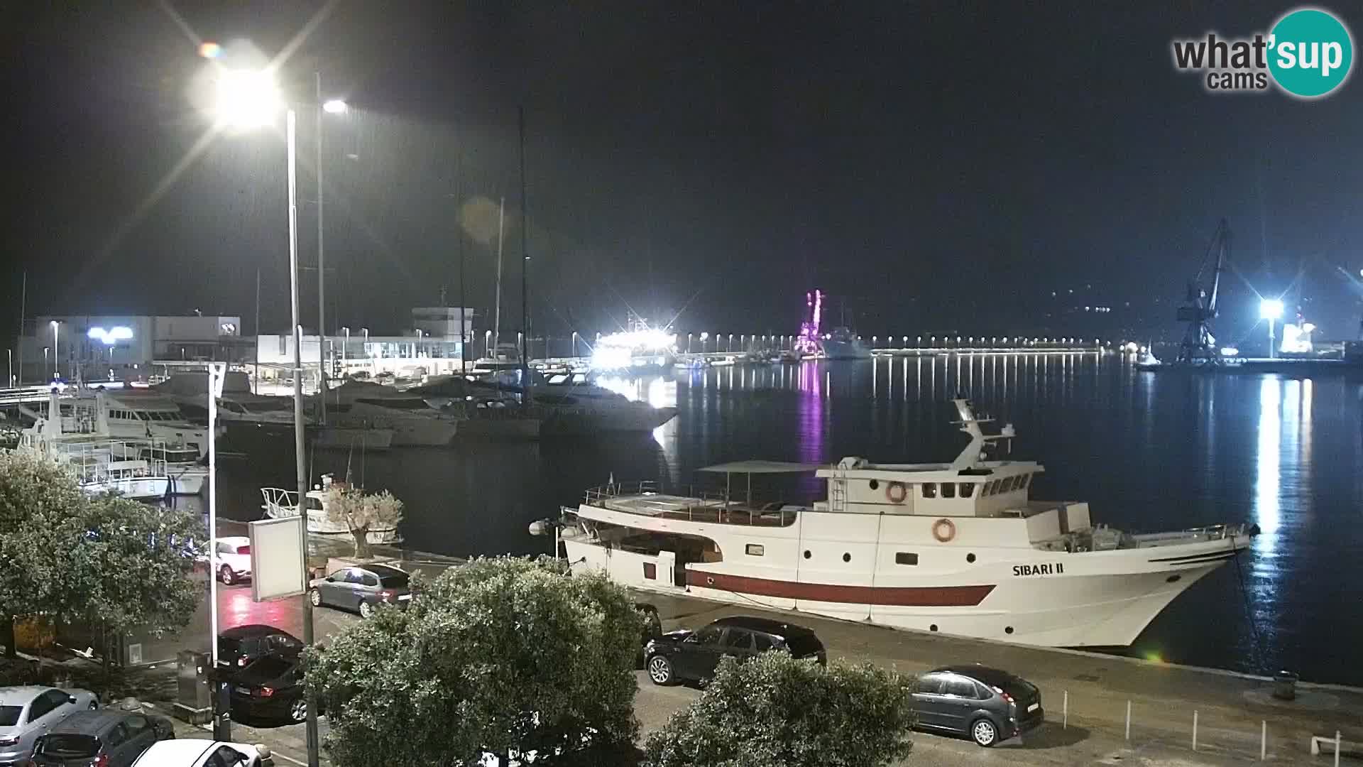 Riva in Marina v Reki – Spletna kamera v živo Hrvaška